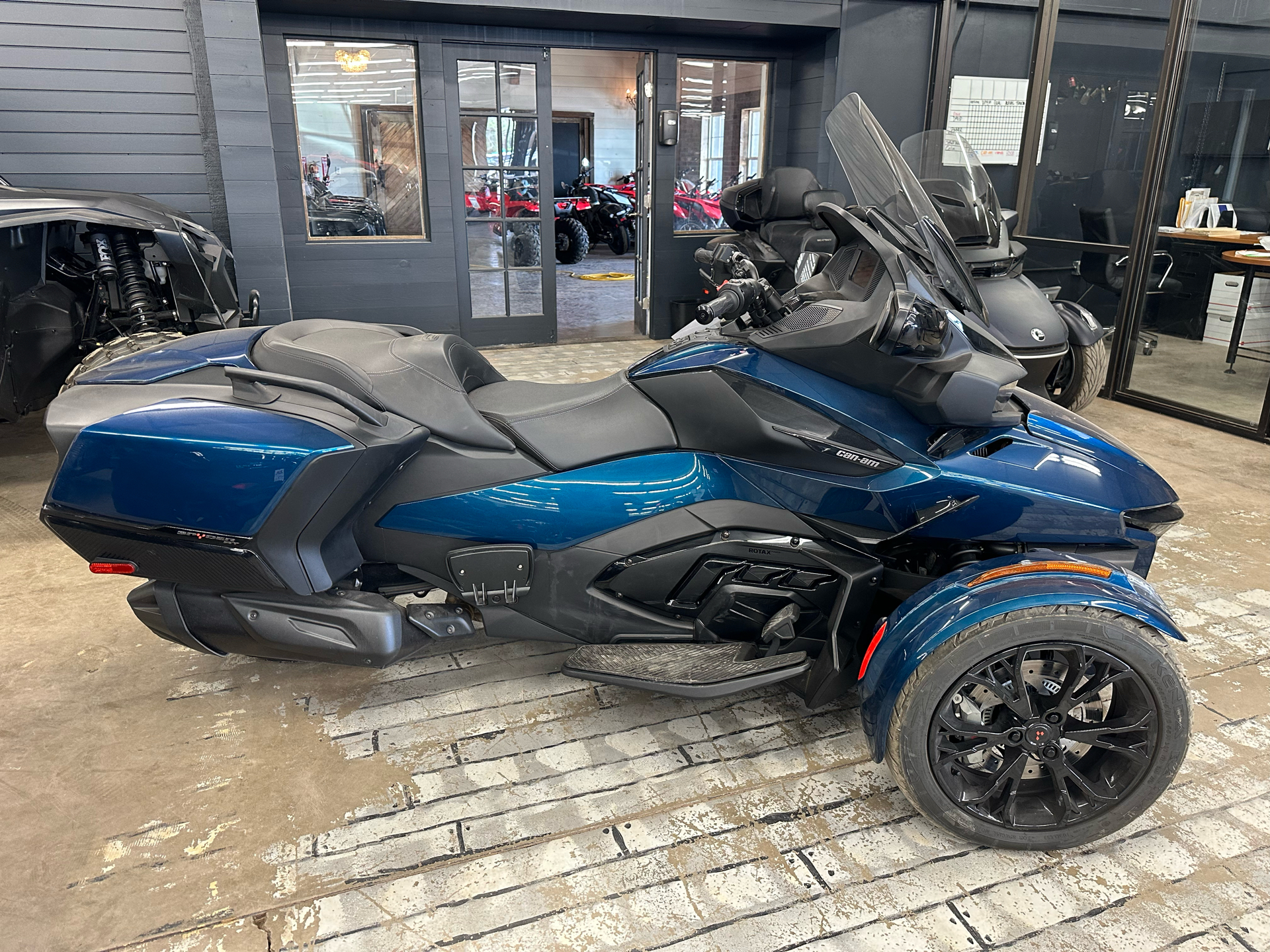 2022 Can-Am Spyder RT in Clovis, New Mexico - Photo 2