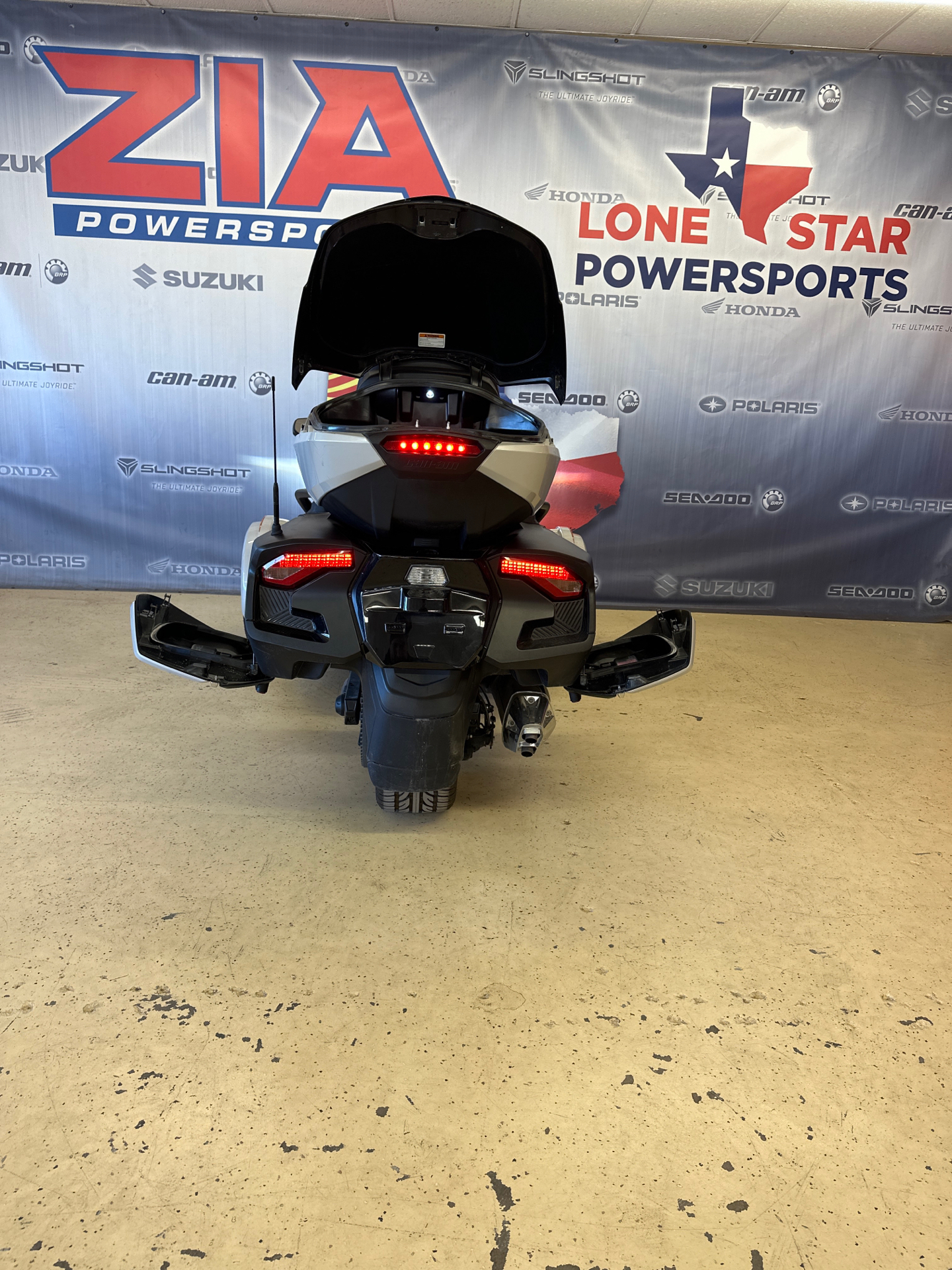 2021 Can-Am Spyder RT Limited in Clovis, New Mexico - Photo 6