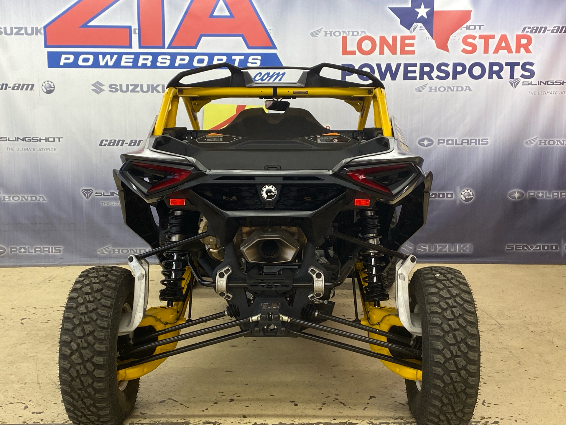 2024 Can-Am Maverick R X RS 999T DCT in Clovis, New Mexico - Photo 4