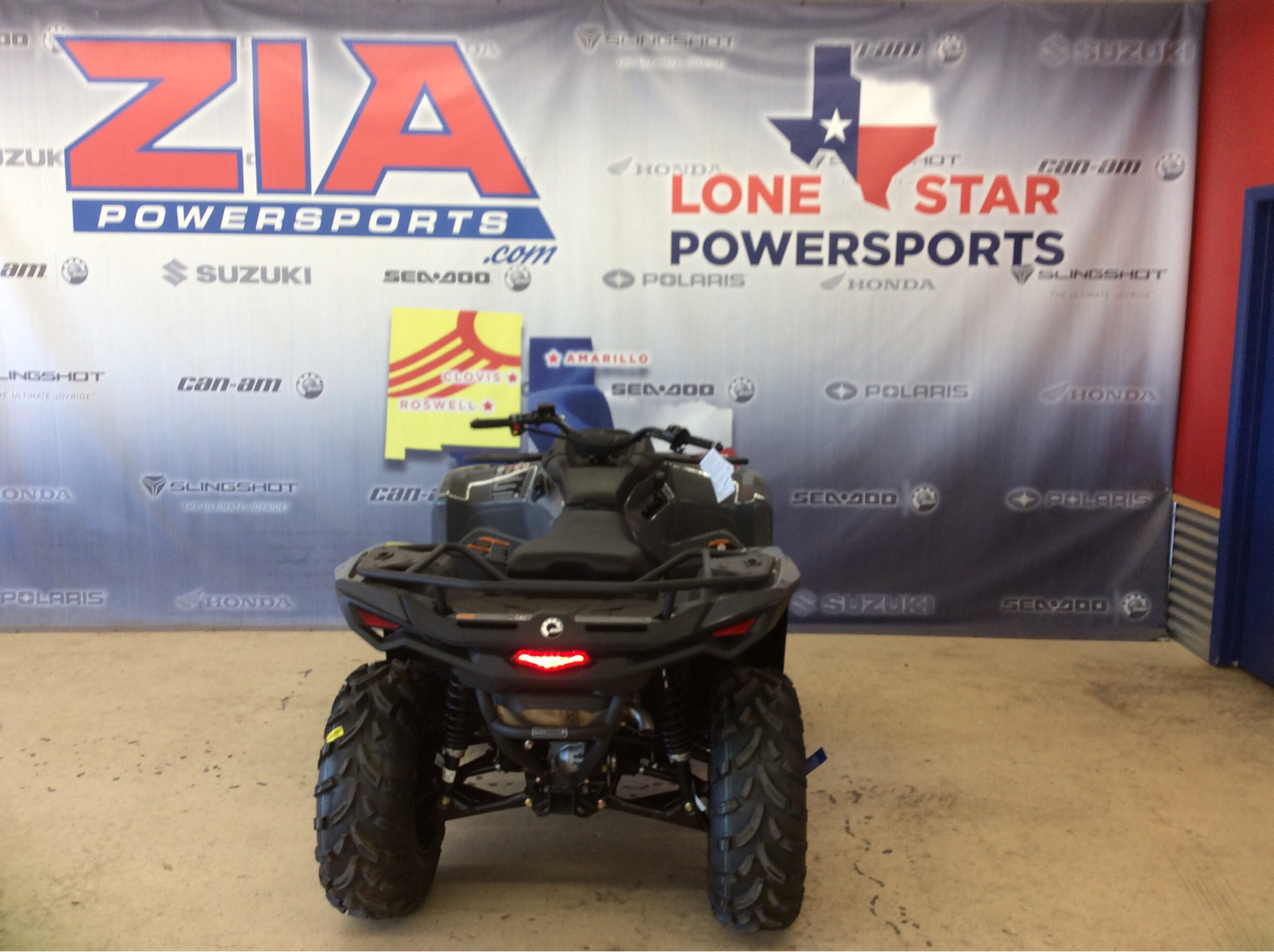 2023 Can-Am Outlander DPS 700 in Clovis, New Mexico - Photo 4