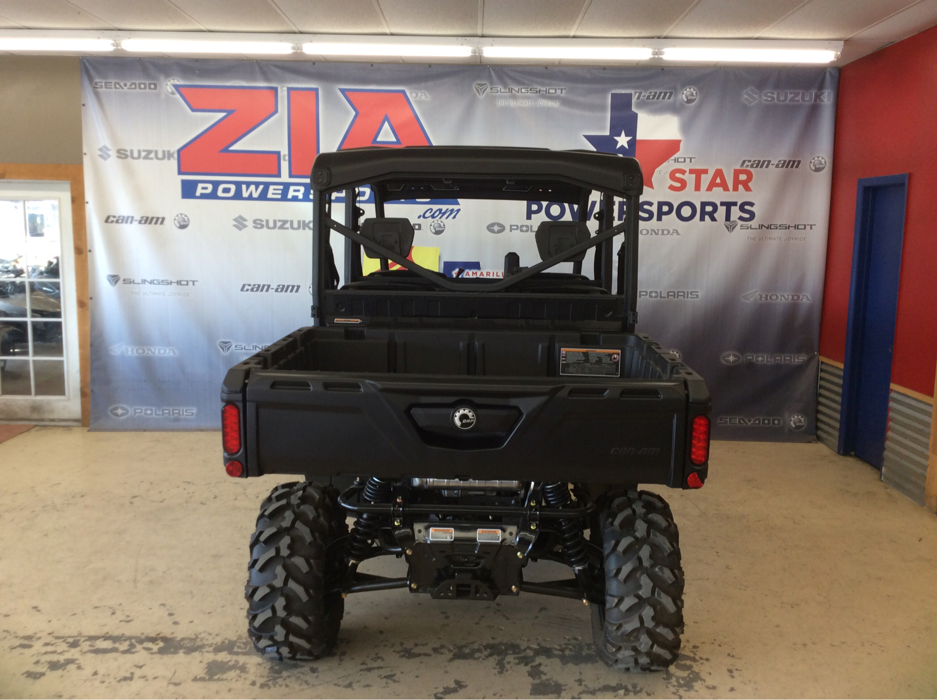 2023 Can-Am Defender MAX DPS HD10 in Clovis, New Mexico - Photo 5