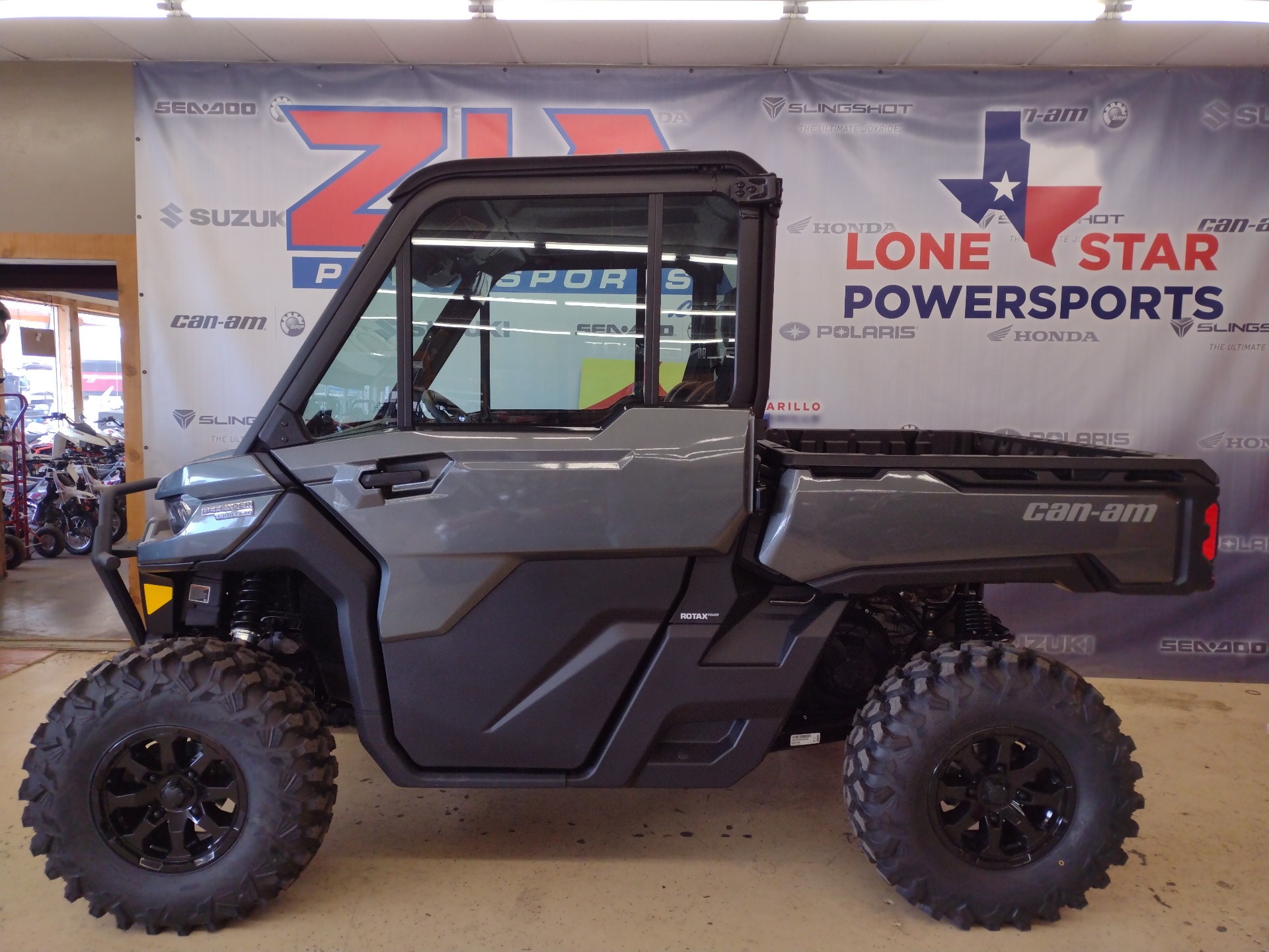 2023 Can-Am Defender Limited CAB HD10 in Clovis, New Mexico - Photo 1