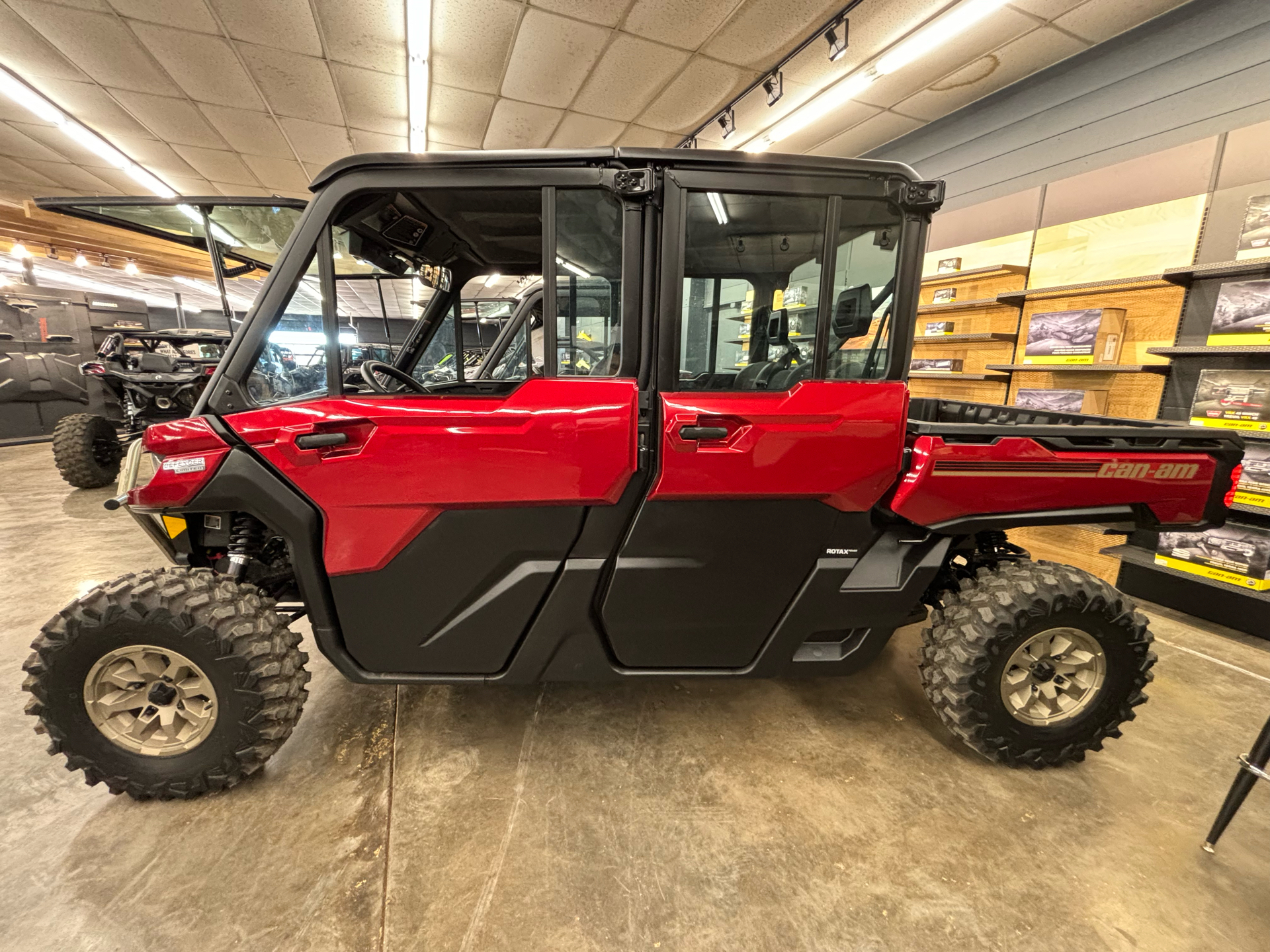 2024 Can-Am Defender MAX Limited in Clovis, New Mexico - Photo 1