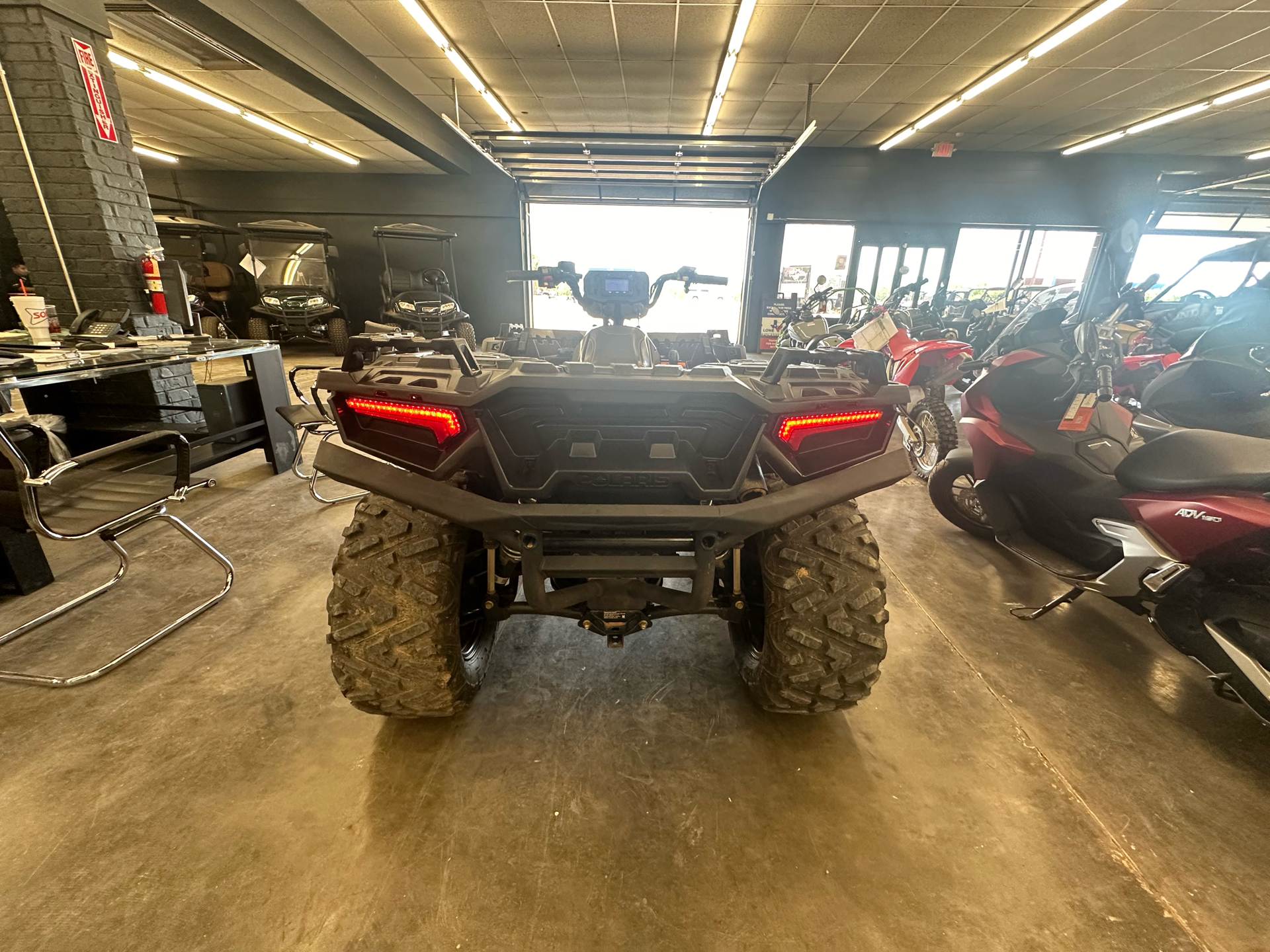 2023 Polaris Sportsman 850 Ultimate Trail in Clovis, New Mexico - Photo 3