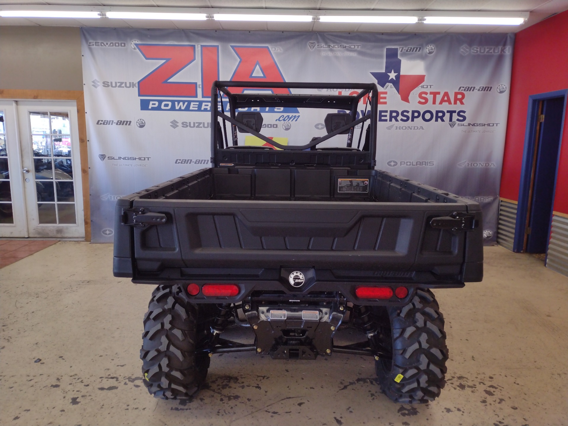 2023 Can-Am Defender 6x6 DPS HD10 in Clovis, New Mexico - Photo 4