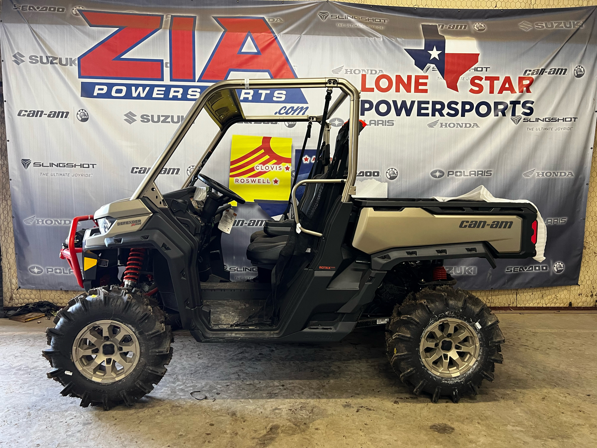 2022 Can-Am Defender X MR HD10 in Clovis, New Mexico - Photo 1