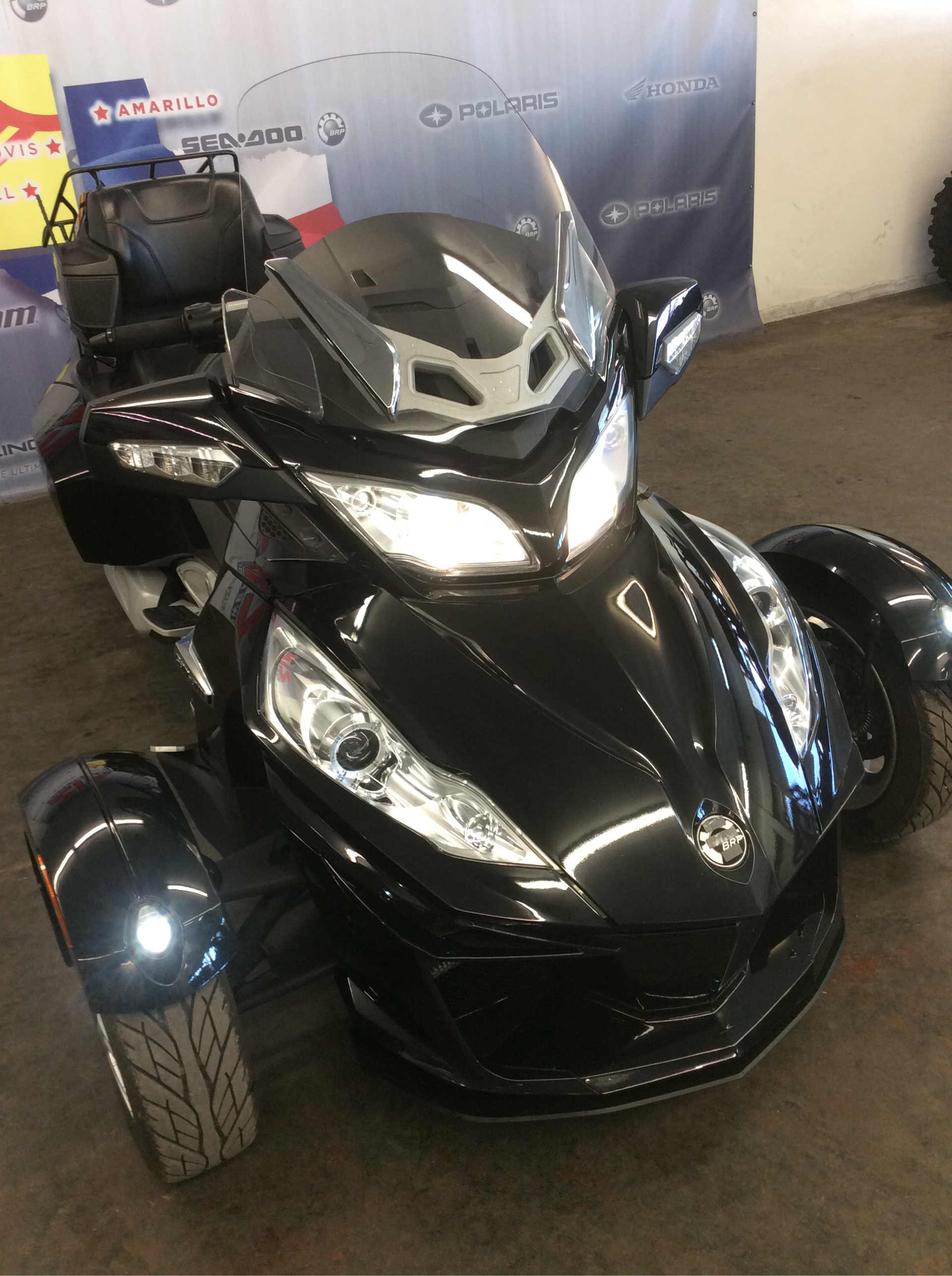 2015 Can-Am Spyder® RT SM6 in Clovis, New Mexico - Photo 11