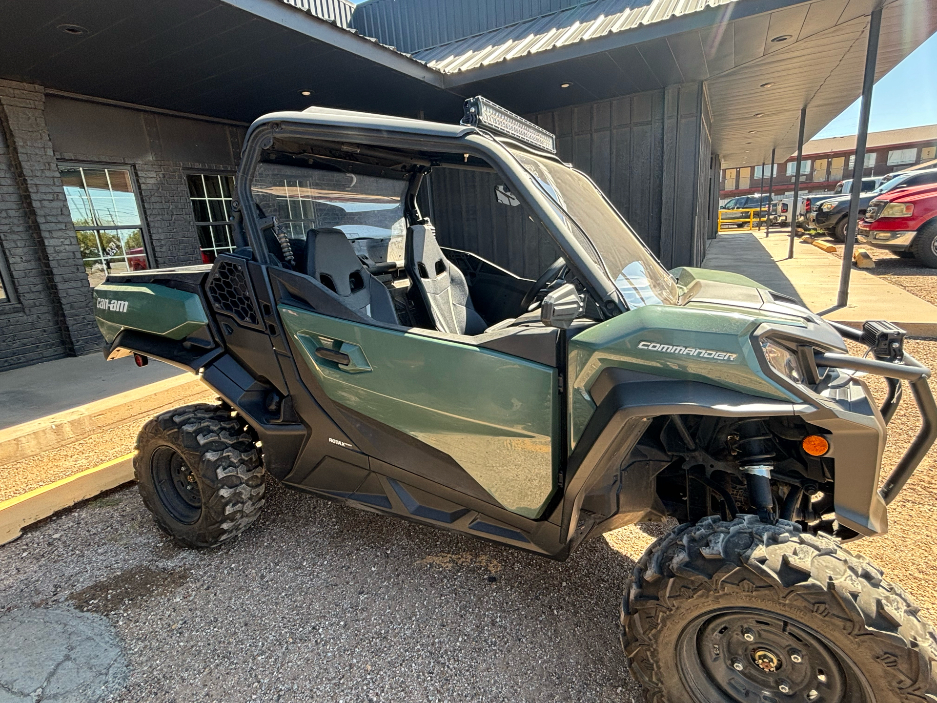 2022 Can-Am Commander DPS 700 in Clovis, New Mexico - Photo 3