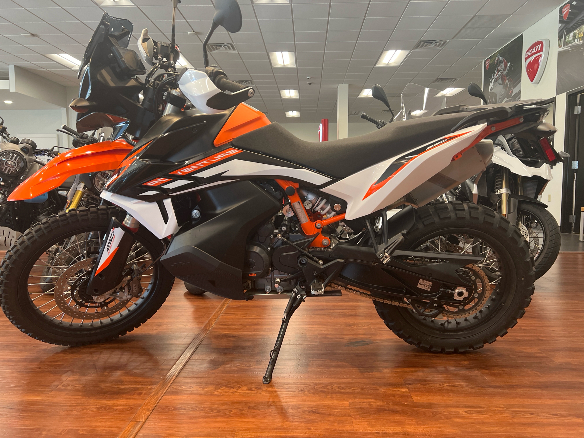 2022 KTM 890 Adventure R in De Pere, Wisconsin - Photo 2