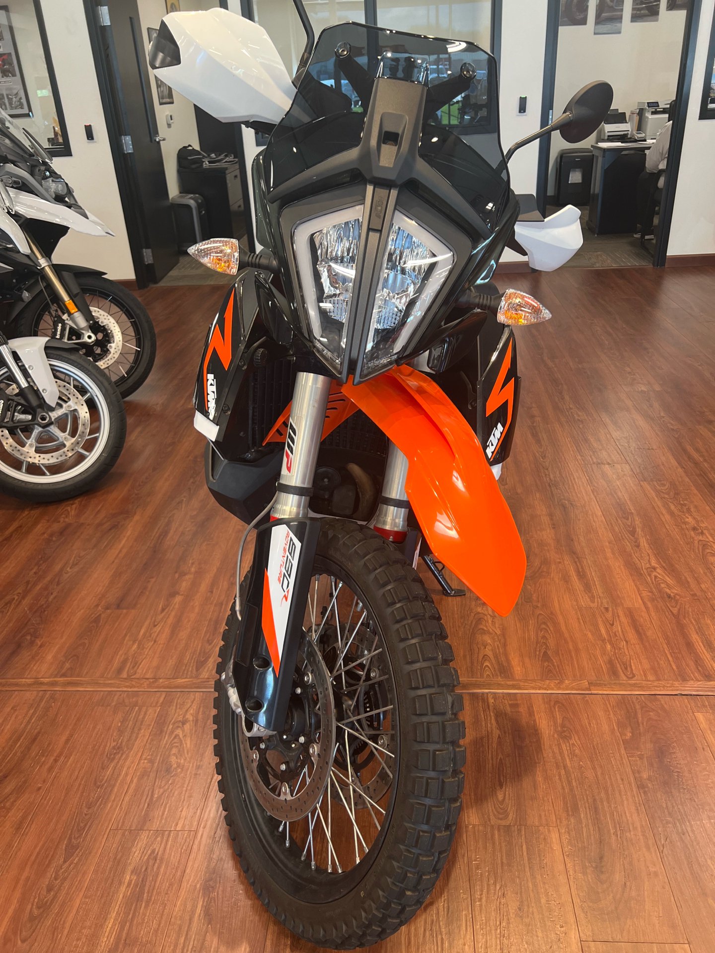 2022 KTM 890 Adventure R in De Pere, Wisconsin - Photo 3