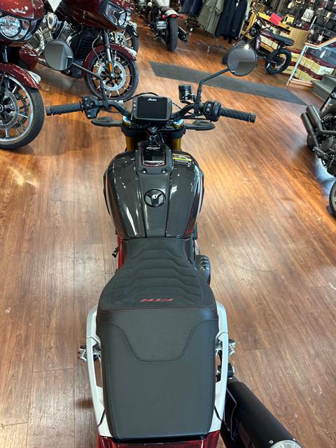 2022 Indian Motorcycle FTR R Carbon in De Pere, Wisconsin - Photo 5