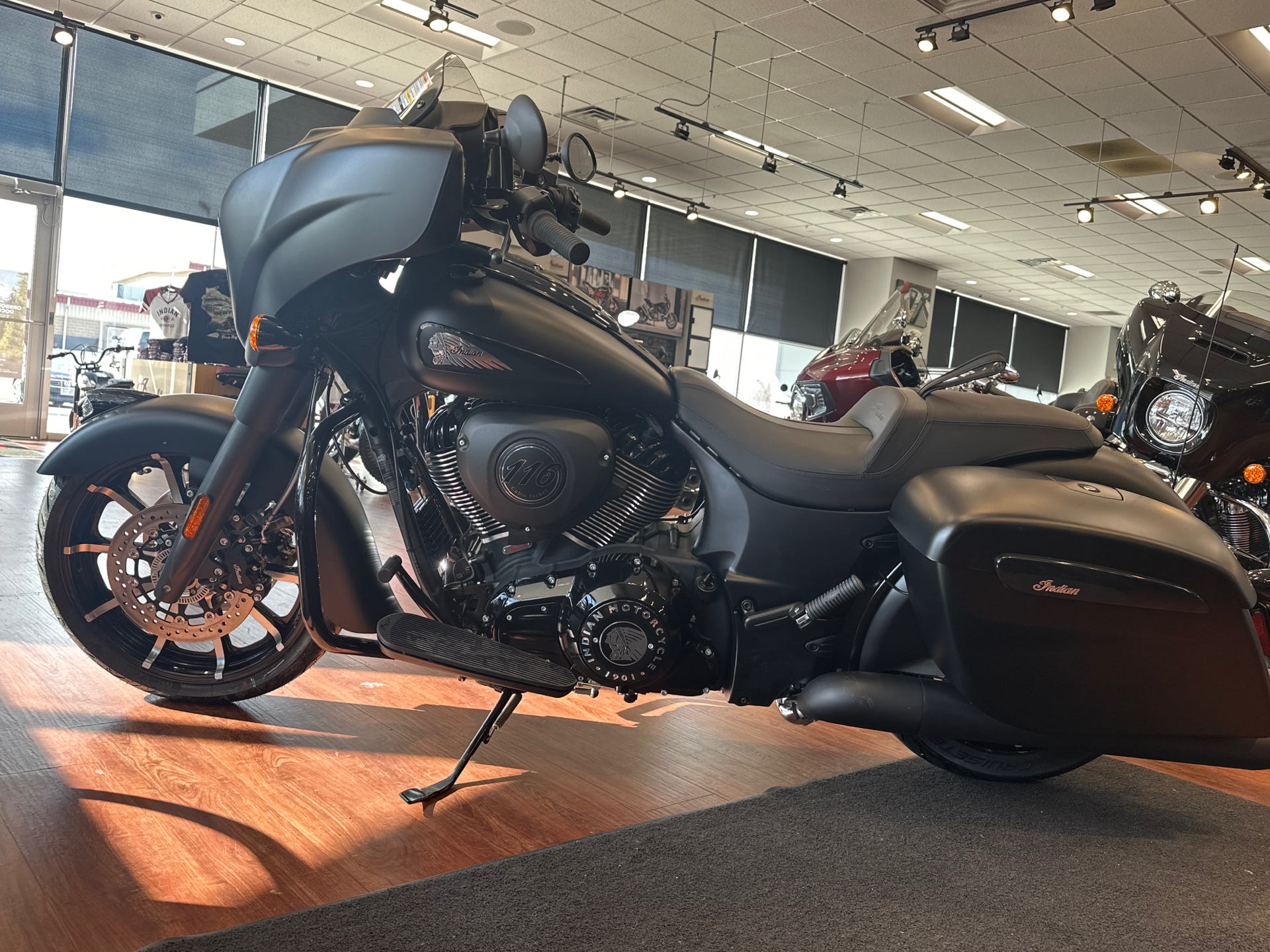 2023 Indian Motorcycle Chieftain® Dark Horse® in De Pere, Wisconsin - Photo 2