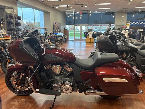 2023 Indian Motorcycle Challenger® Limited in De Pere, Wisconsin - Photo 2