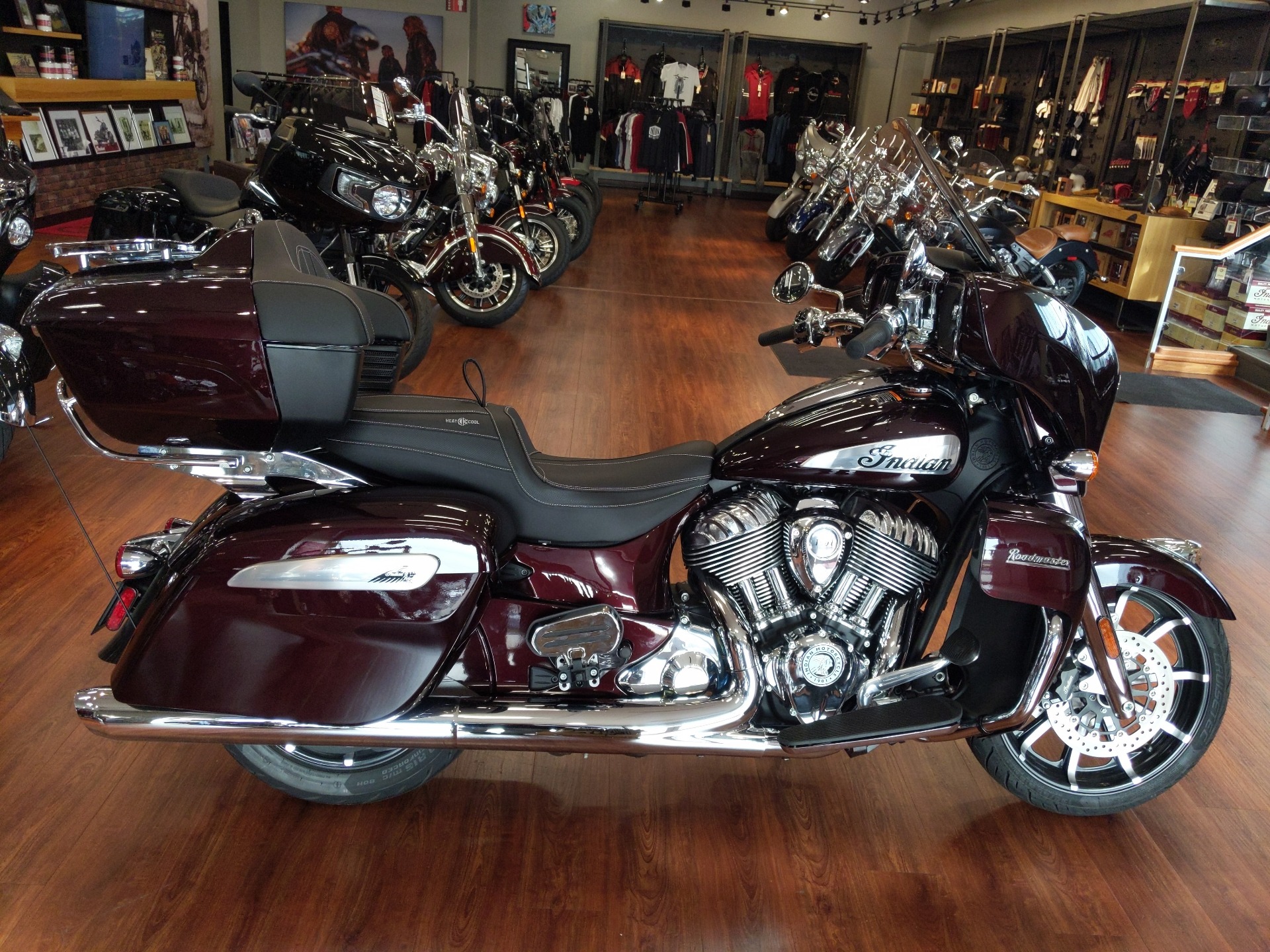 2021 Indian Roadmaster® Limited in De Pere, Wisconsin - Photo 1
