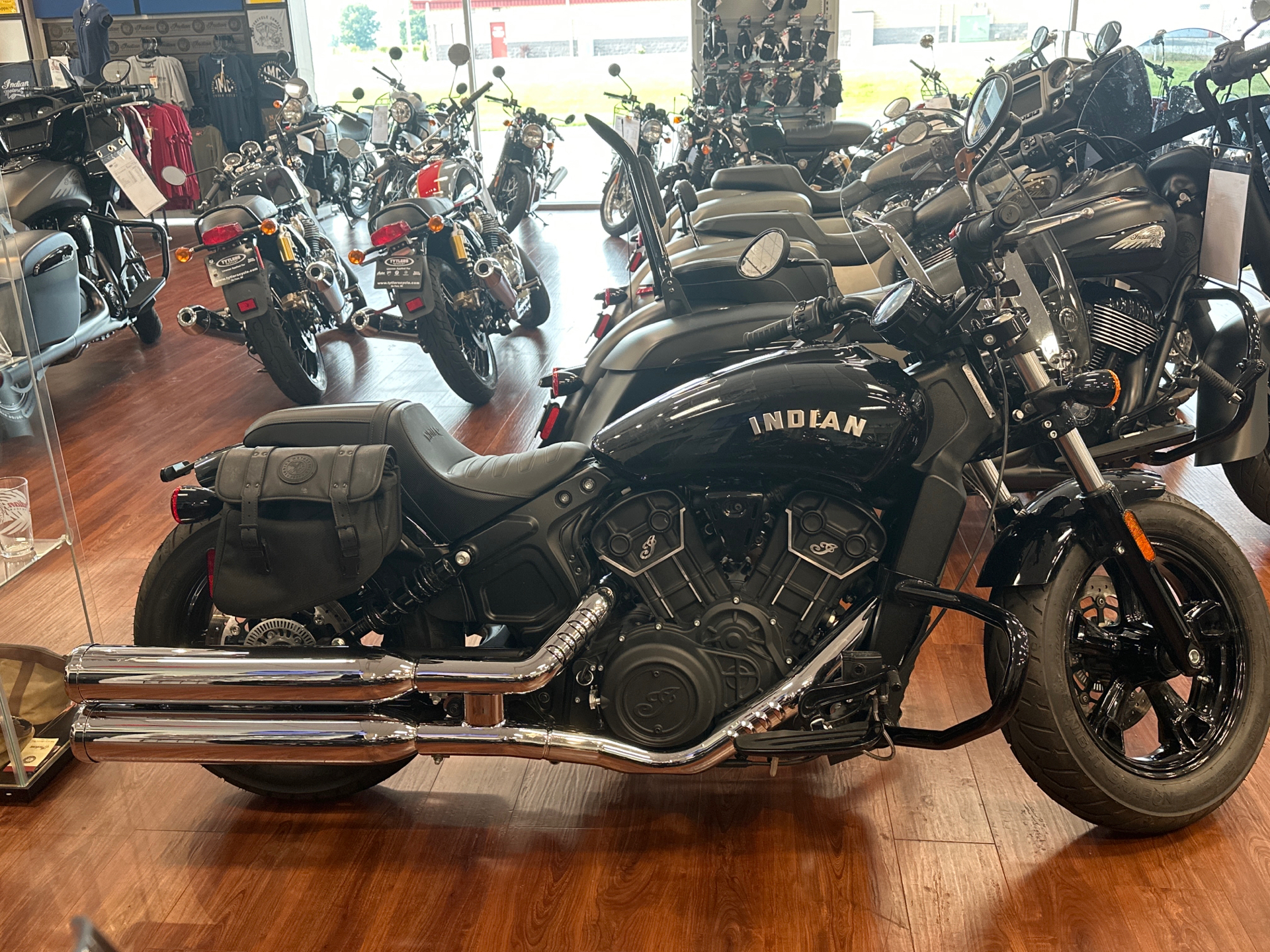 2022 Indian Motorcycle Scout® Bobber Sixty ABS in De Pere, Wisconsin - Photo 1