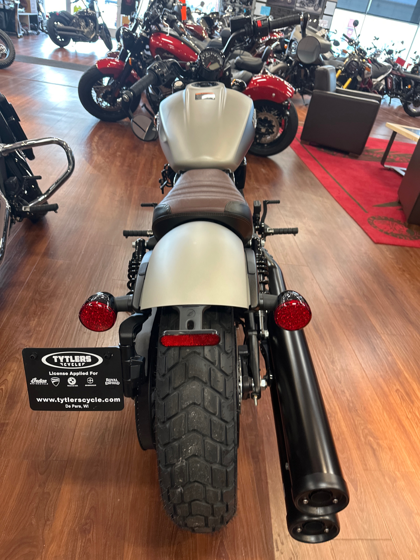 2022 Indian Motorcycle Scout® Bobber ABS in De Pere, Wisconsin - Photo 4