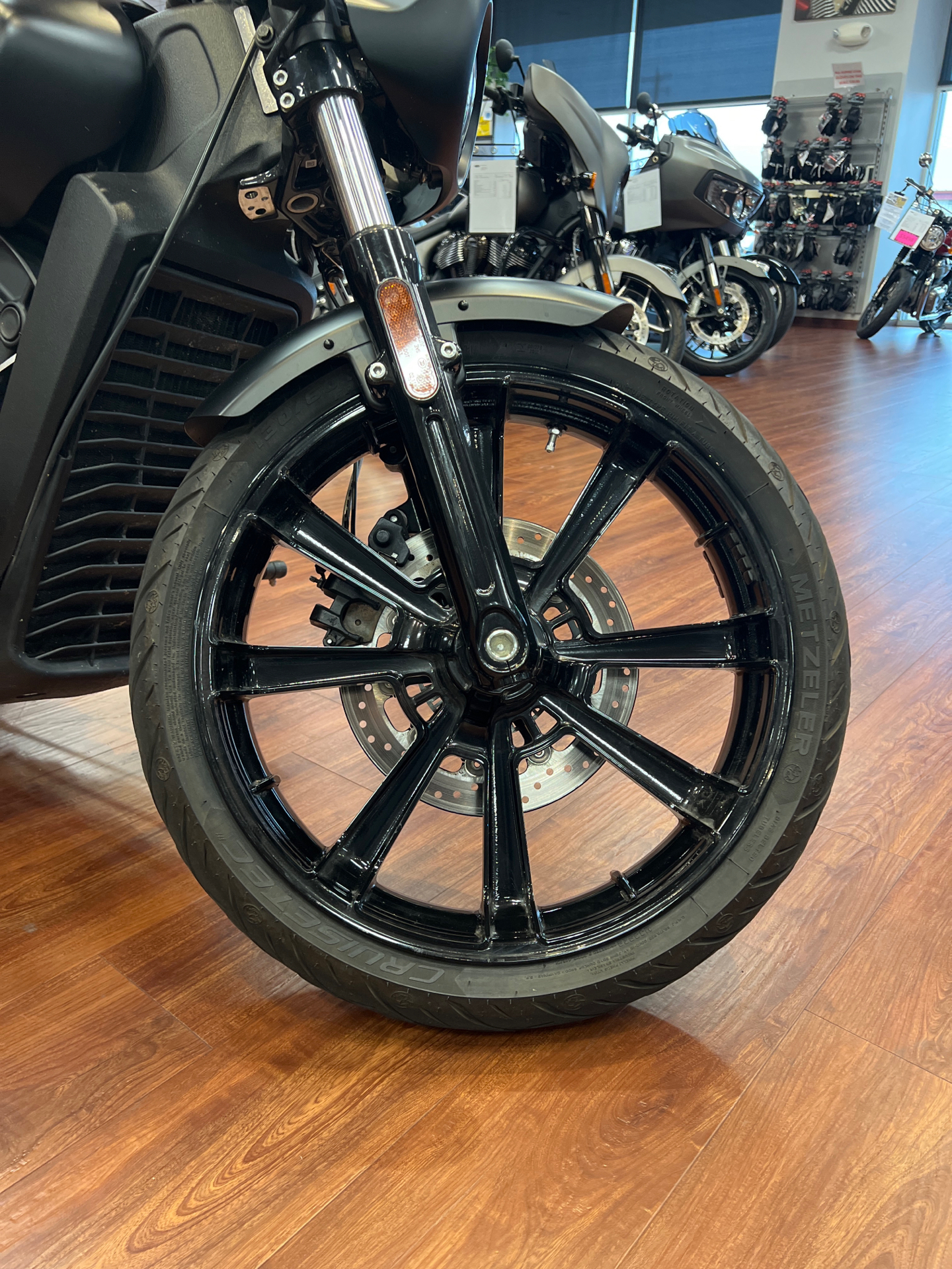 2022 Indian Motorcycle Scout® Rogue ABS in De Pere, Wisconsin - Photo 5