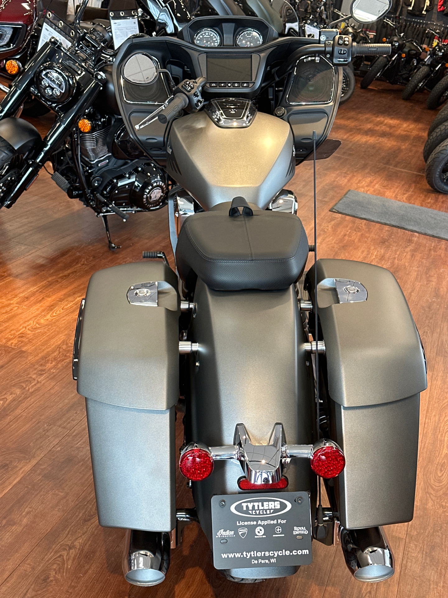 2023 Indian Motorcycle Challenger® in De Pere, Wisconsin - Photo 4