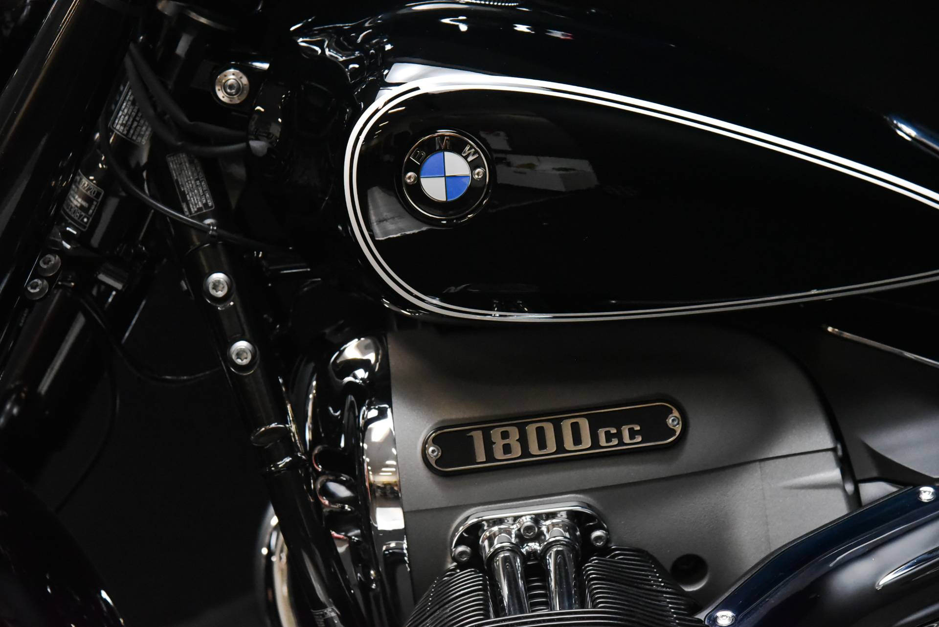2021 BMW R 18 First Edition in De Pere, Wisconsin - Photo 5