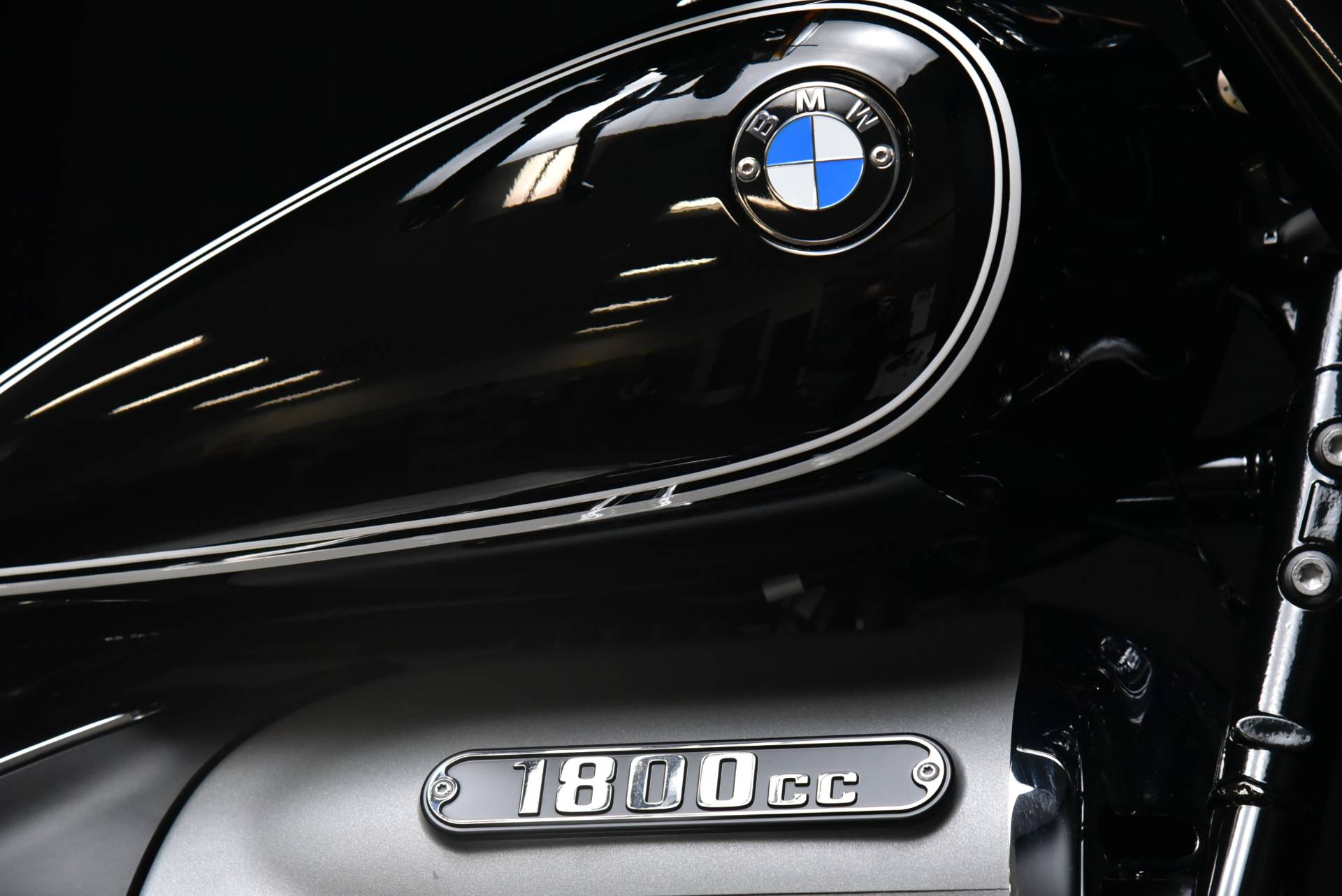 2021 BMW R 18 First Edition in De Pere, Wisconsin - Photo 12