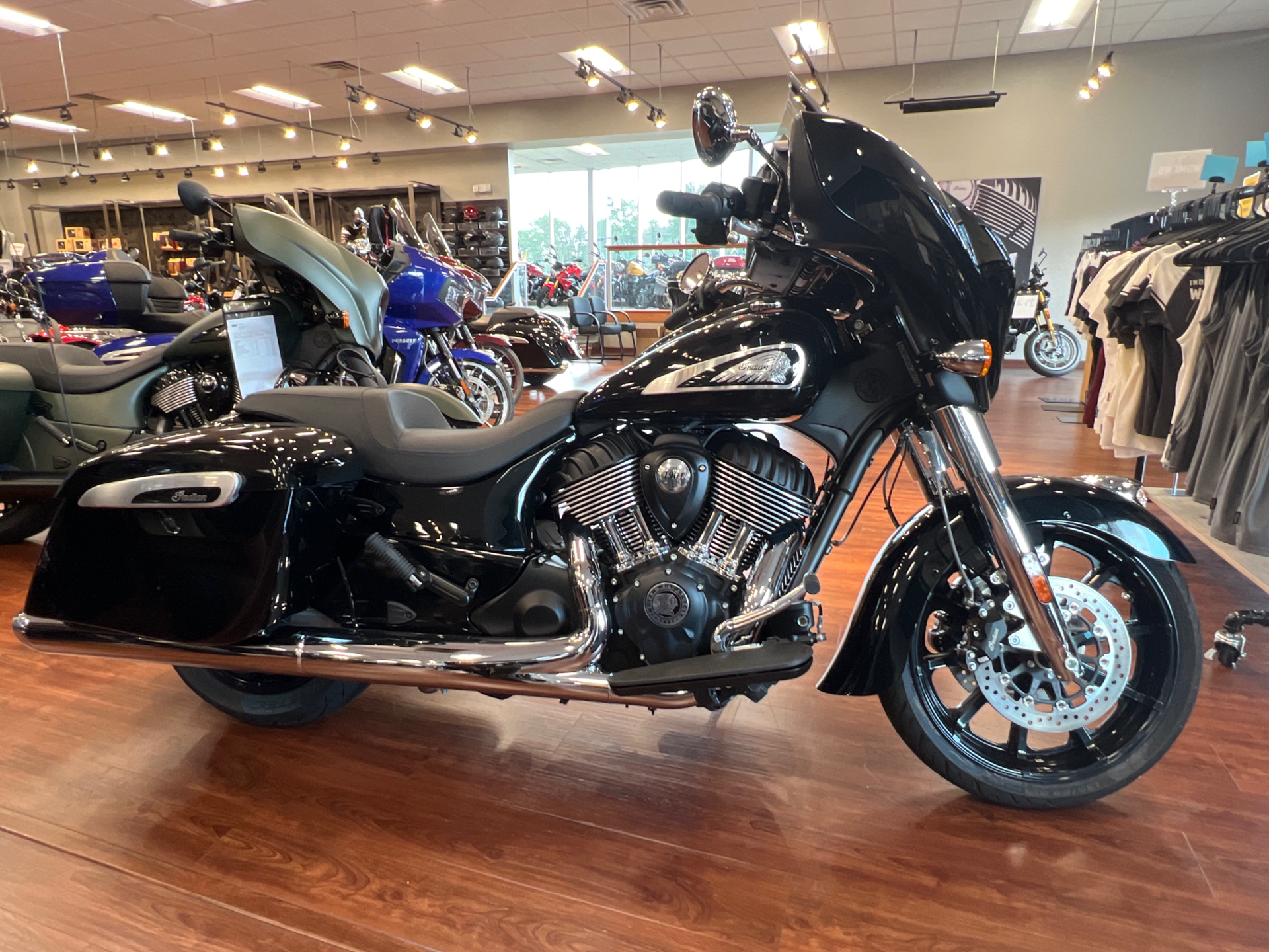 2023 Indian Motorcycle Chieftain® in De Pere, Wisconsin - Photo 1