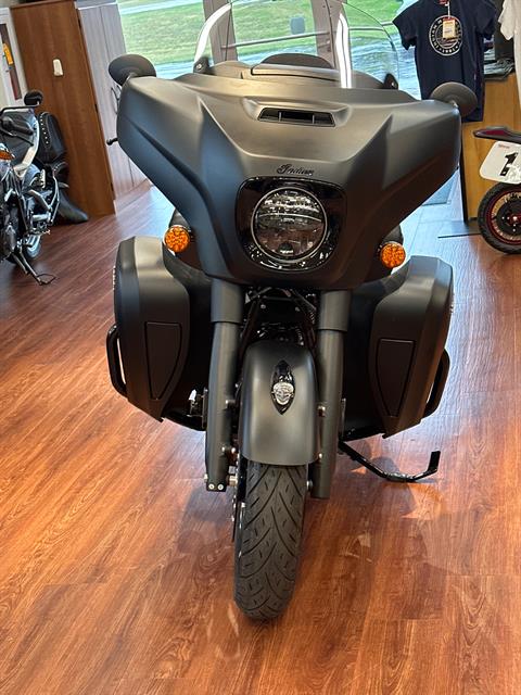 2023 Indian Motorcycle Roadmaster® Dark Horse® in De Pere, Wisconsin - Photo 3
