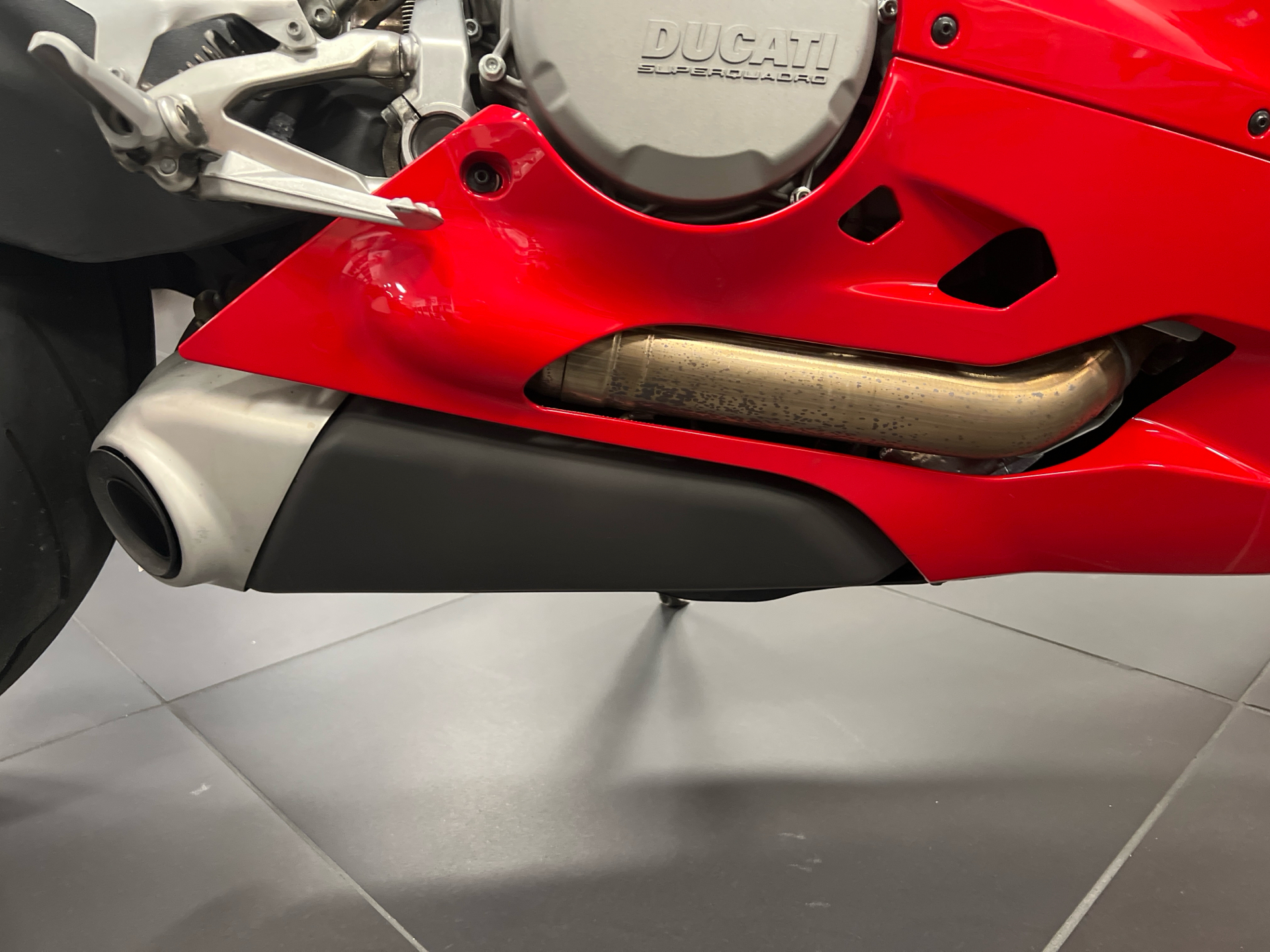 2017 Ducati Superbike 959 Panigale (US version) in De Pere, Wisconsin - Photo 8