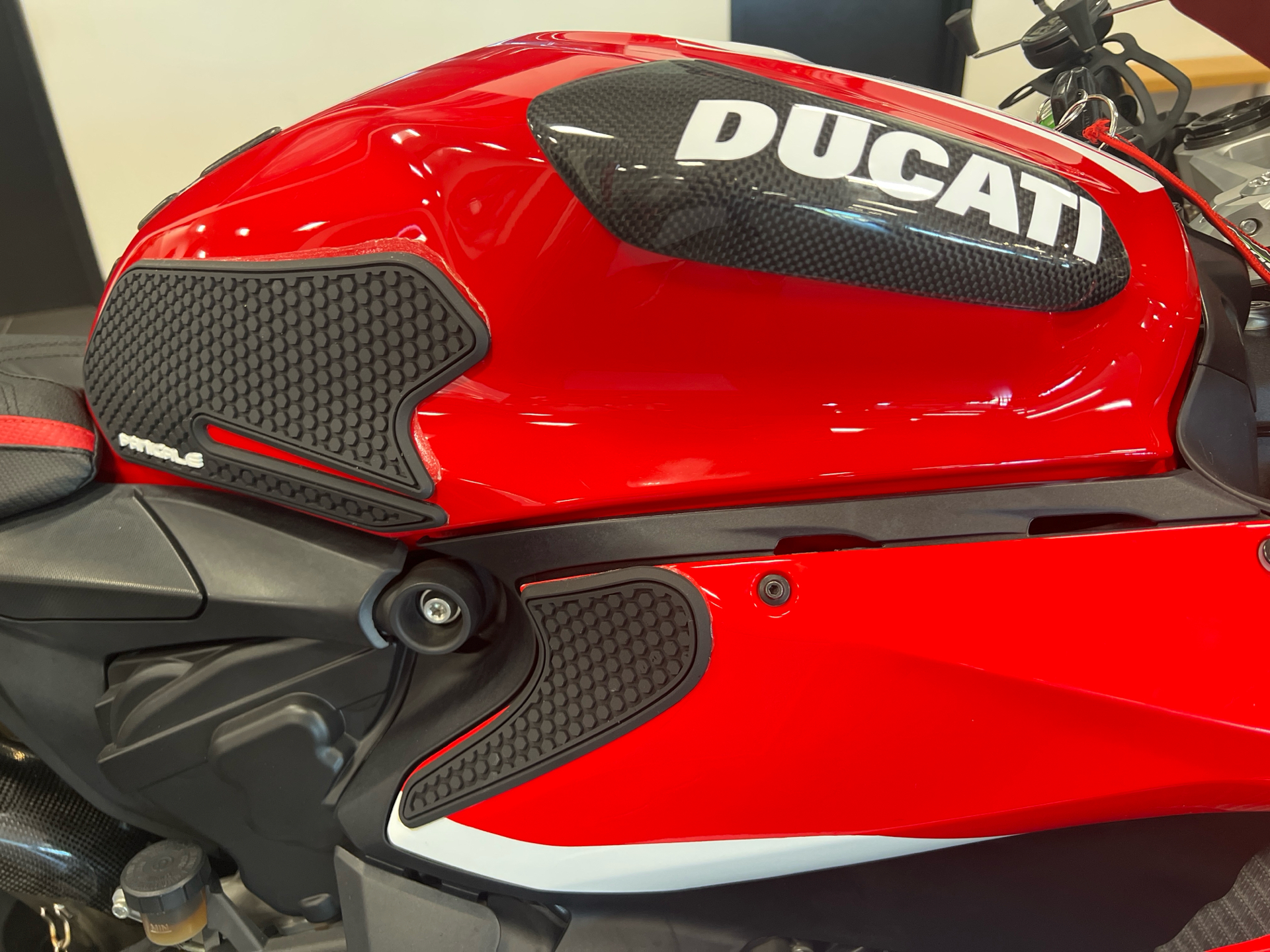 2017 Ducati Superbike 959 Panigale (US version) in De Pere, Wisconsin - Photo 7