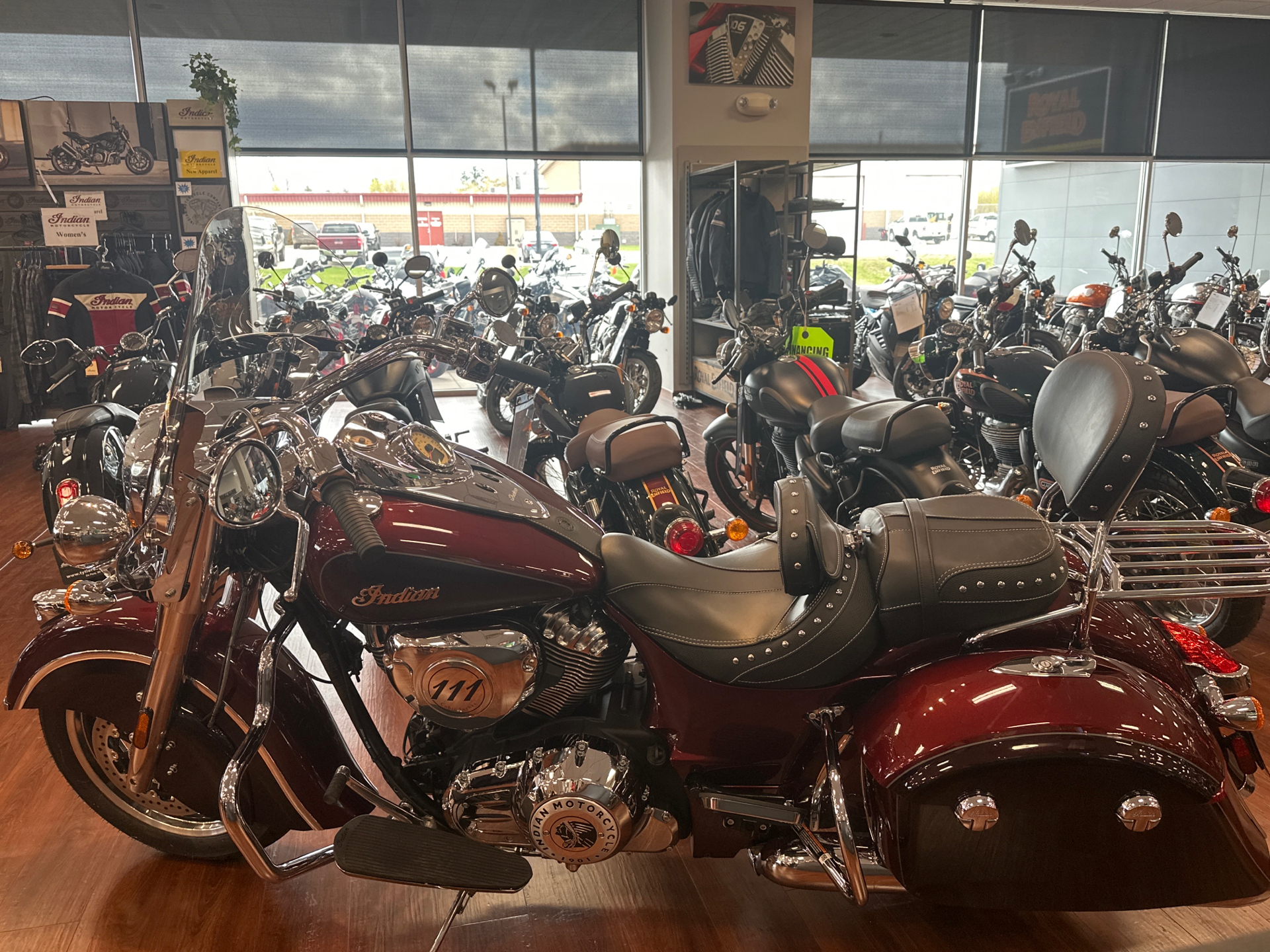 2021 Indian Motorcycle Springfield® in De Pere, Wisconsin - Photo 2