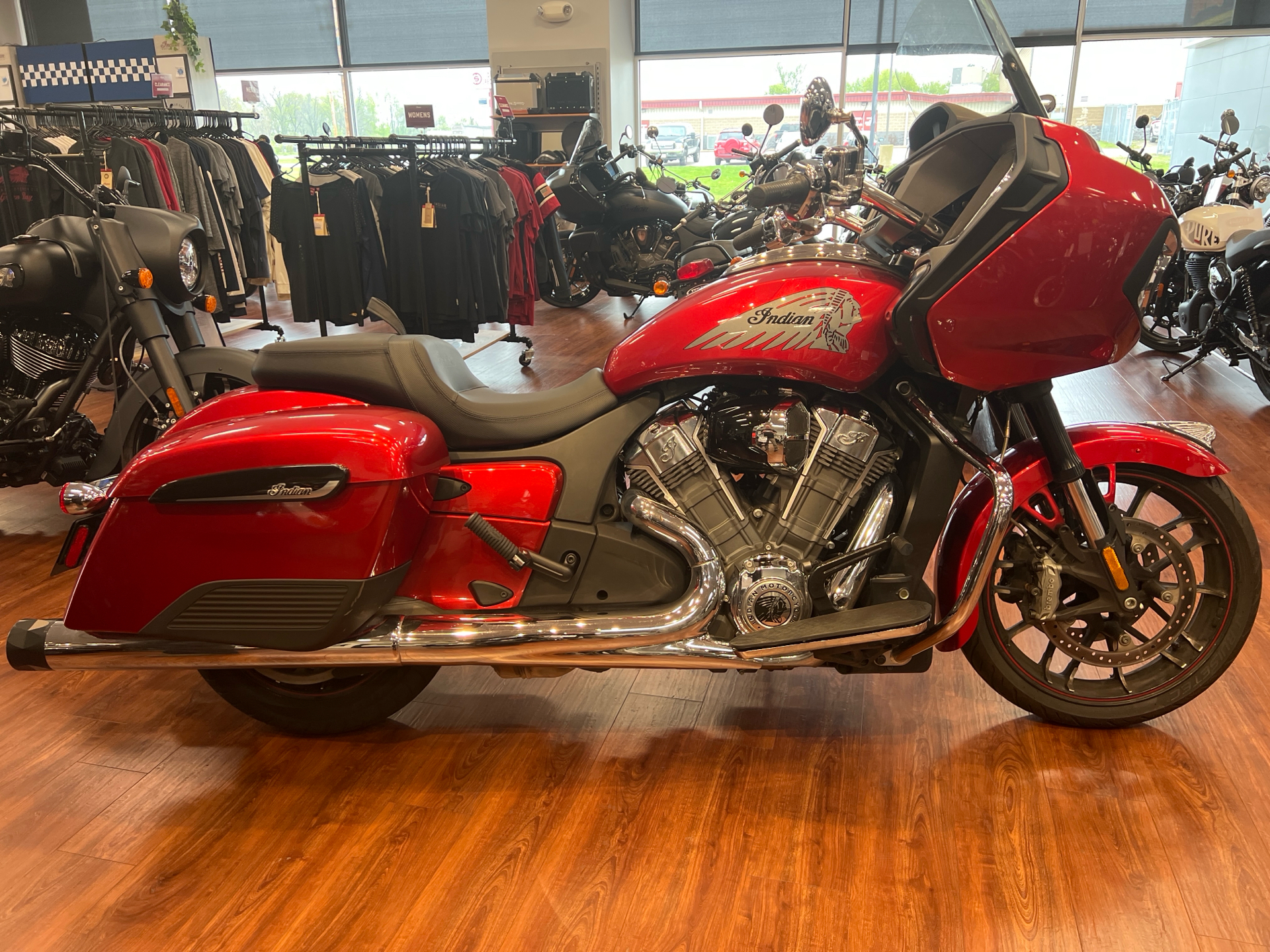 2020 Indian Motorcycle Challenger® Limited in De Pere, Wisconsin - Photo 1