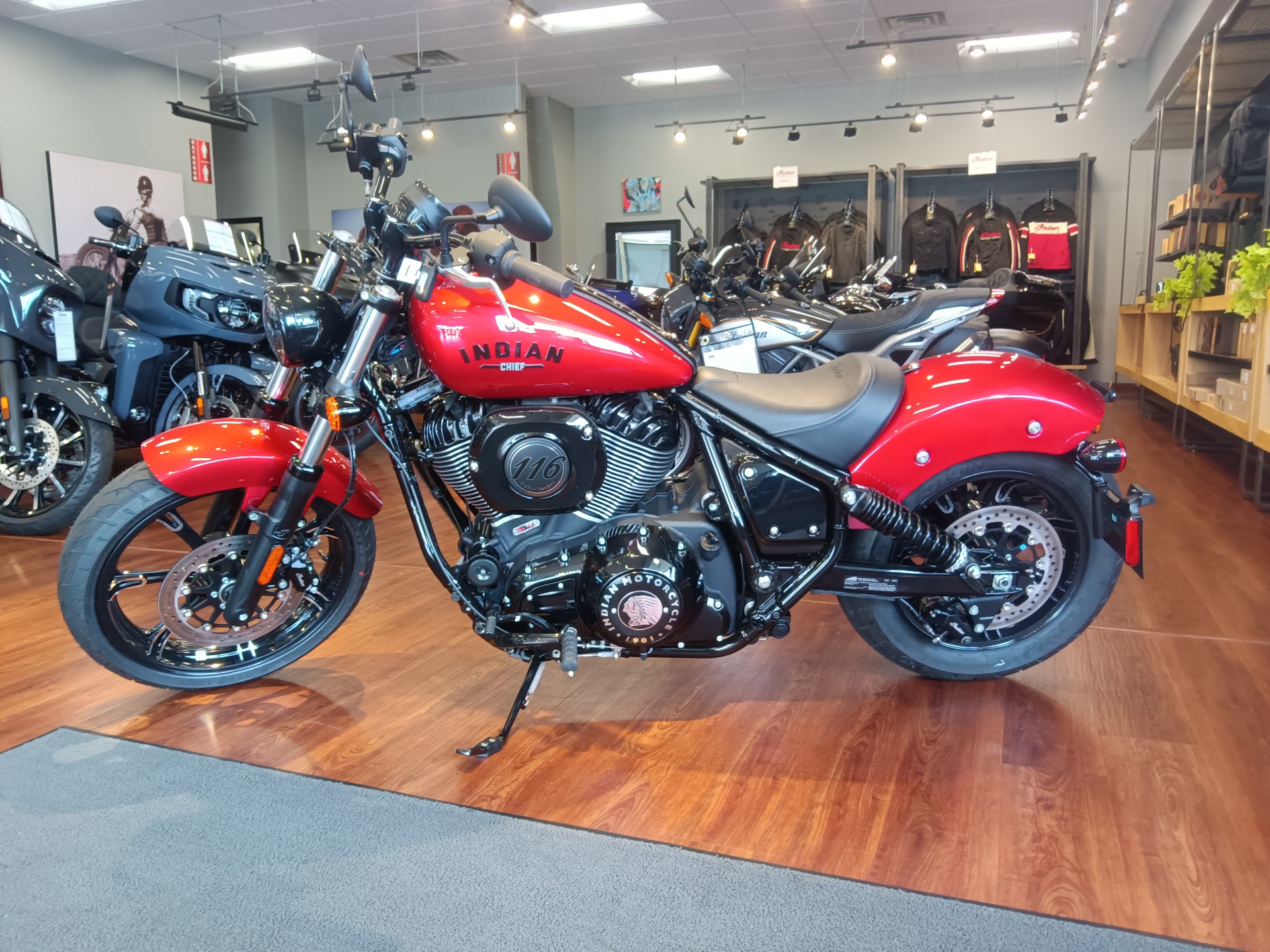 2024 Indian Motorcycle Chief Dark Horse® in De Pere, Wisconsin - Photo 3