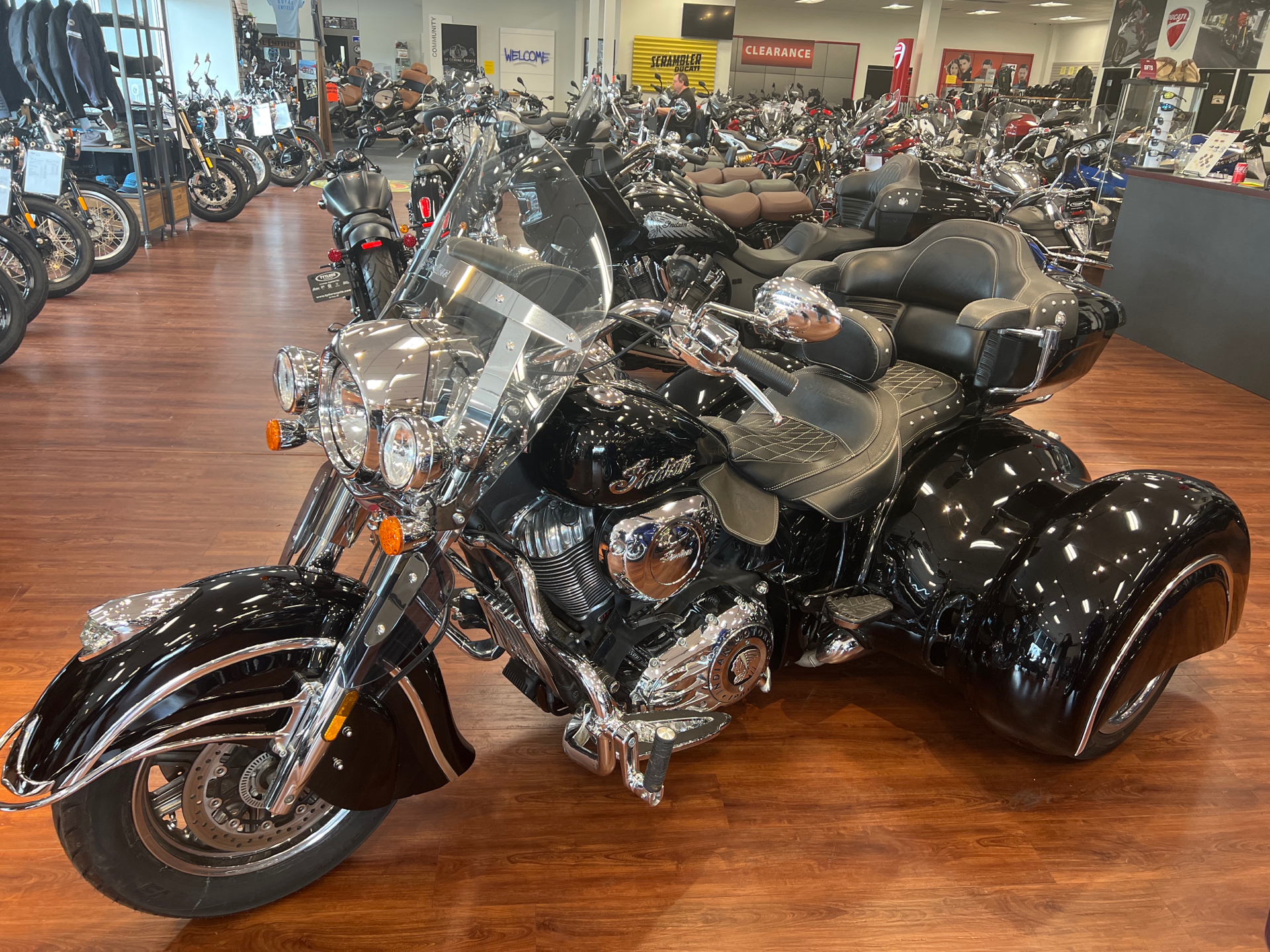2017 Indian Motorcycle Springfield® in De Pere, Wisconsin - Photo 4