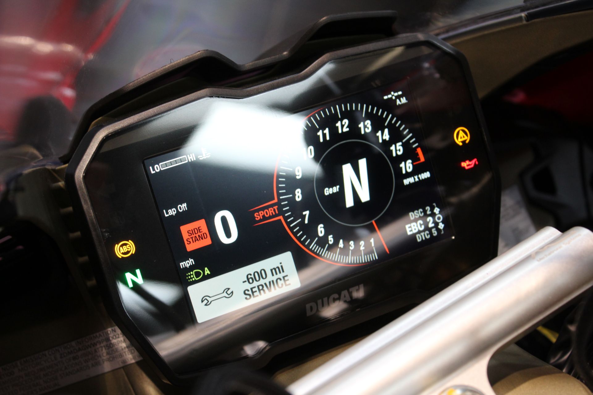 2024 Ducati Panigale V4 S in West Allis, Wisconsin - Photo 16