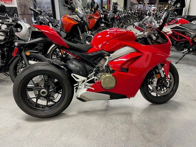 2018 Ducati Panigale V4 in West Allis, Wisconsin - Photo 1