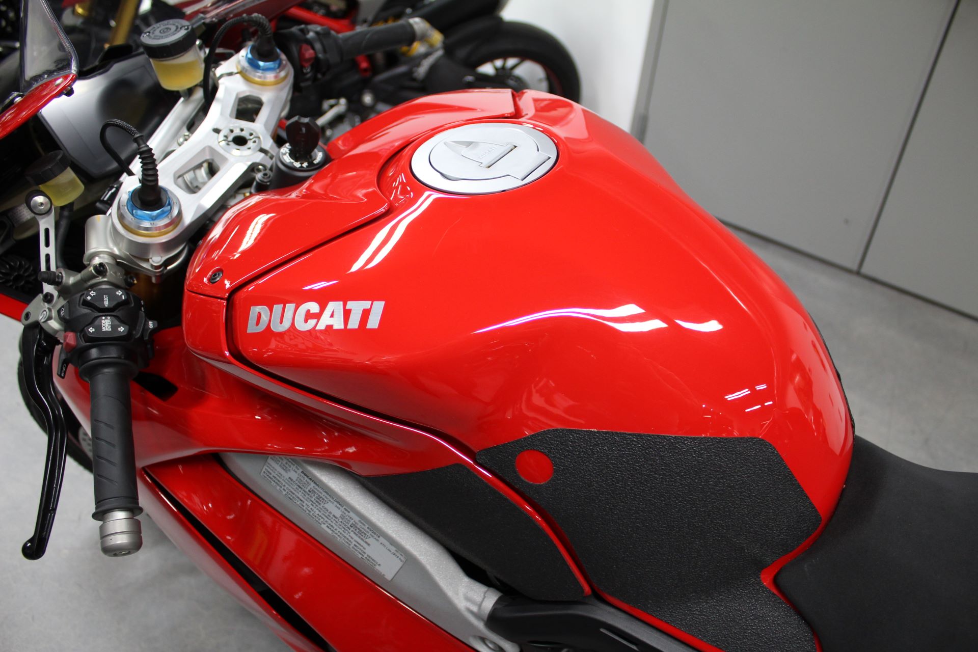 2018 Ducati Panigale V4 S in West Allis, Wisconsin - Photo 7