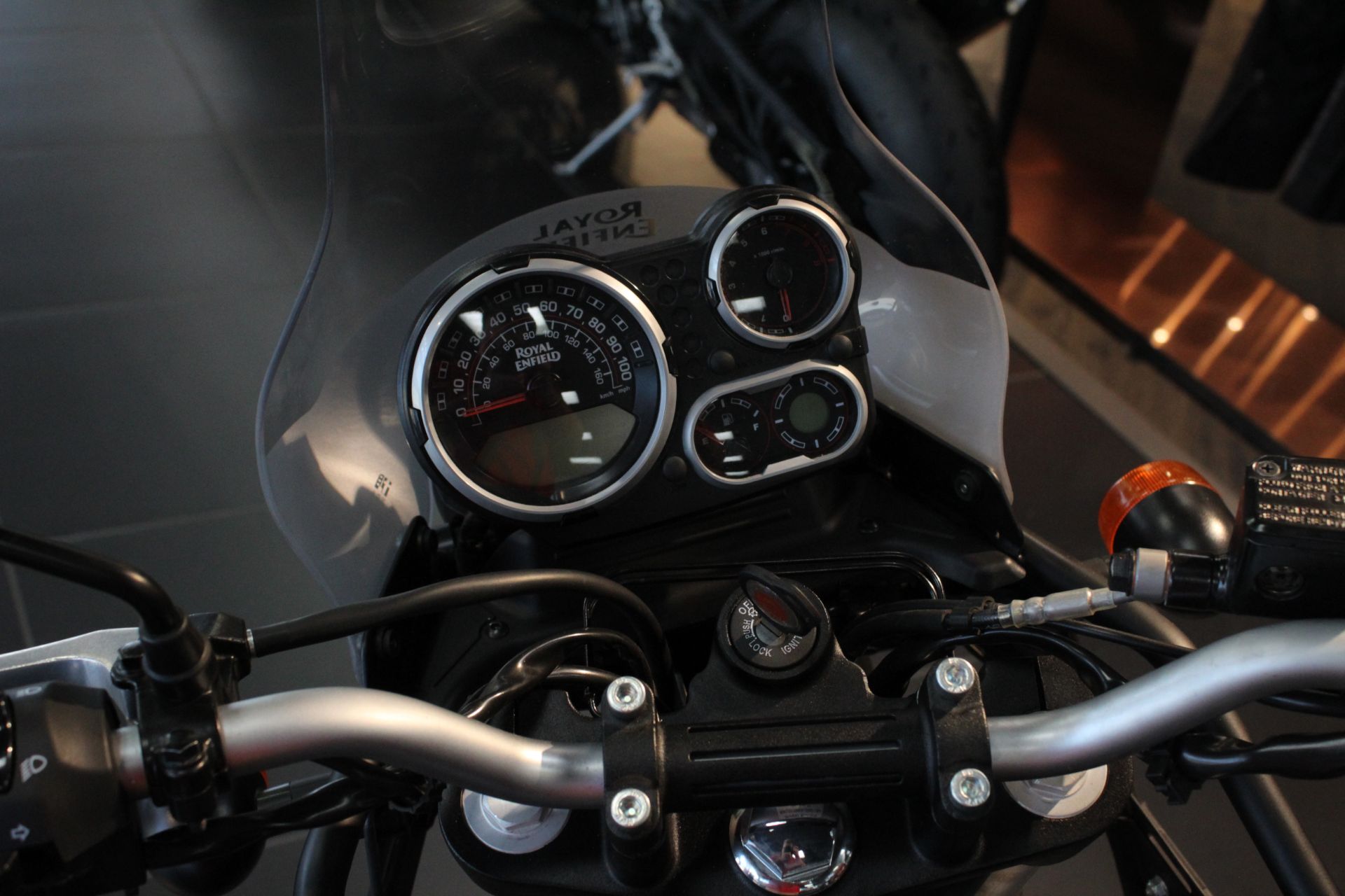 2023 Royal Enfield Himalayan in West Allis, Wisconsin - Photo 11