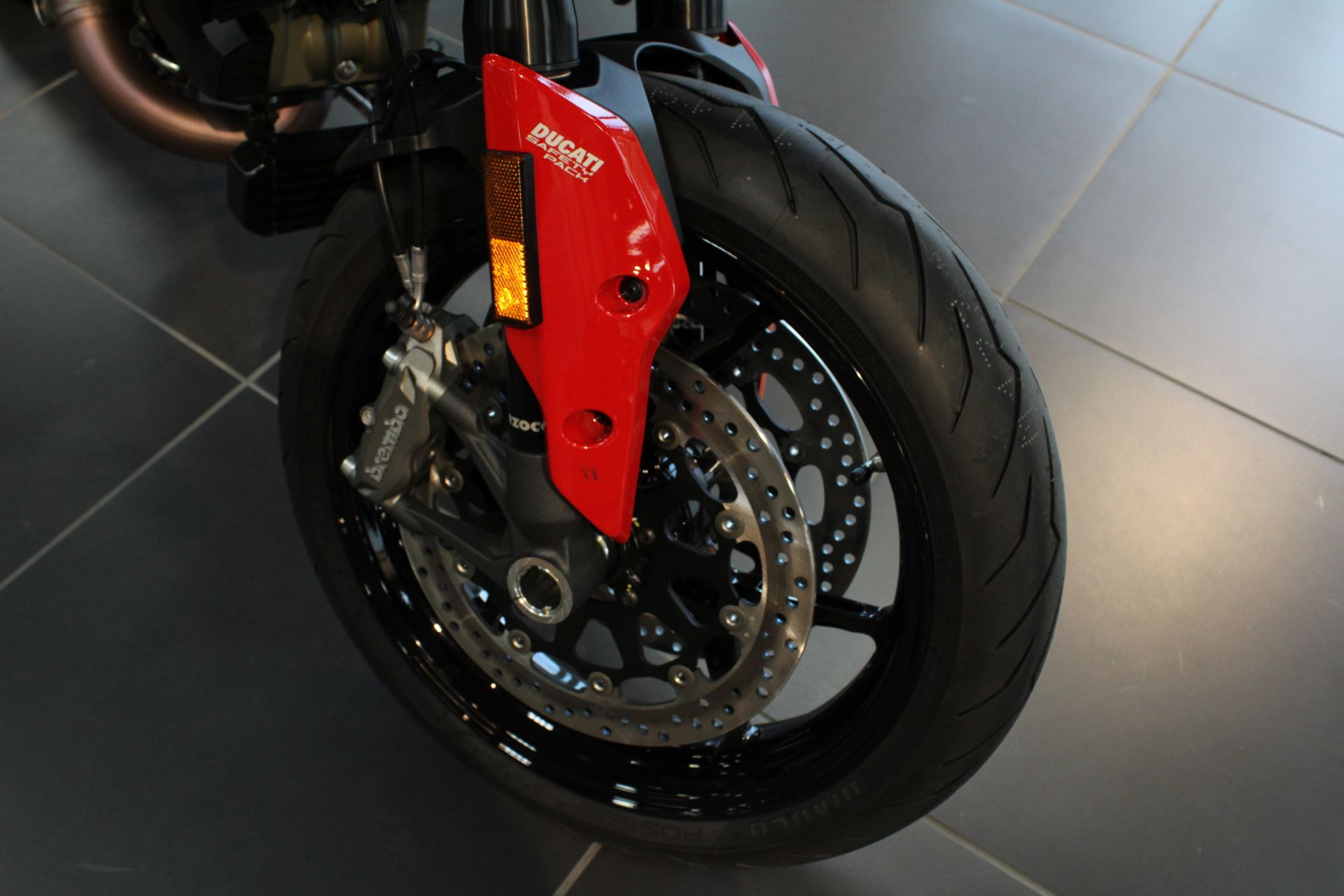 2023 Ducati Hypermotard 950 in West Allis, Wisconsin - Photo 2