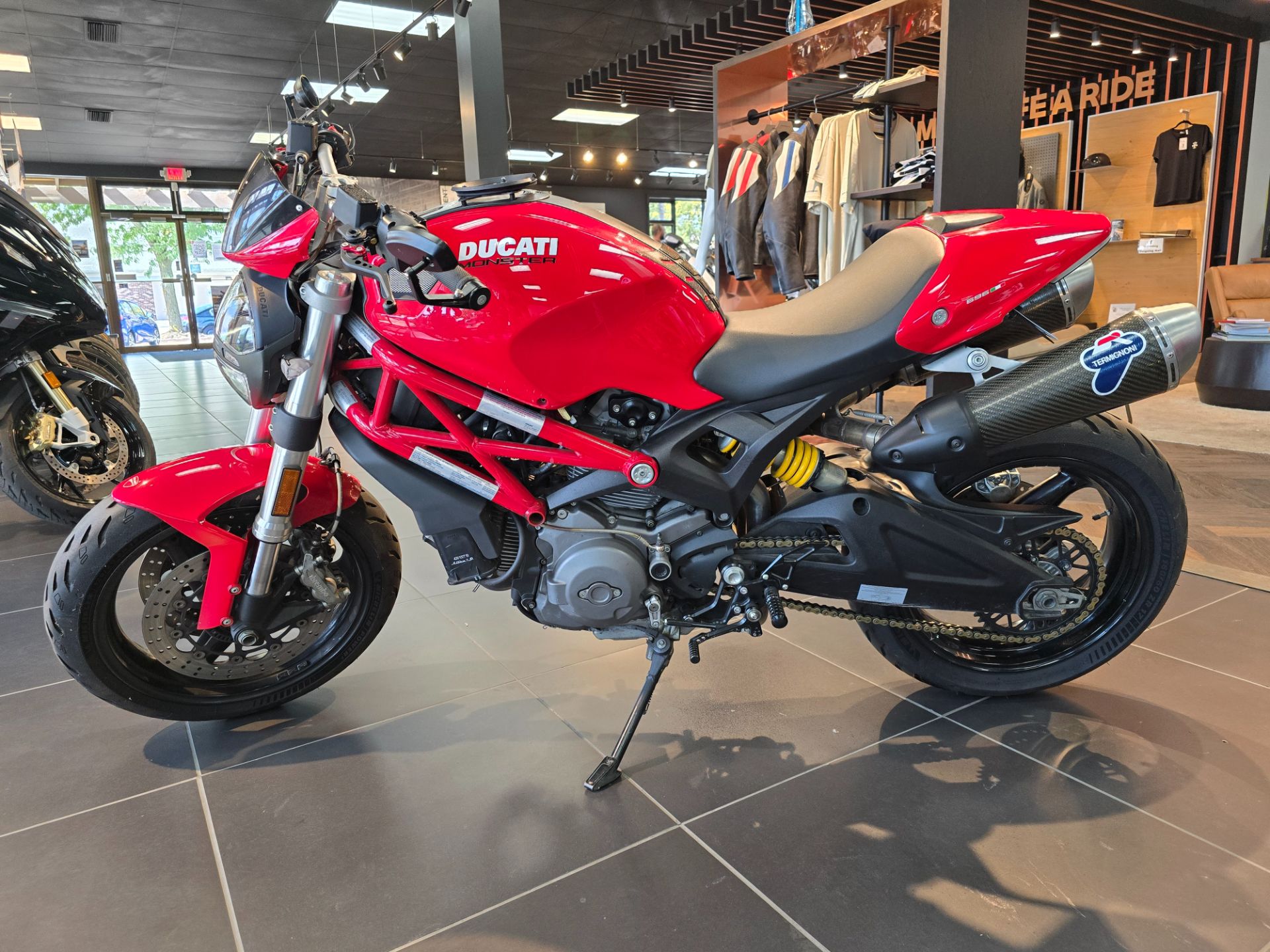 2012 Ducati Monster 696 in West Allis, Wisconsin - Photo 8