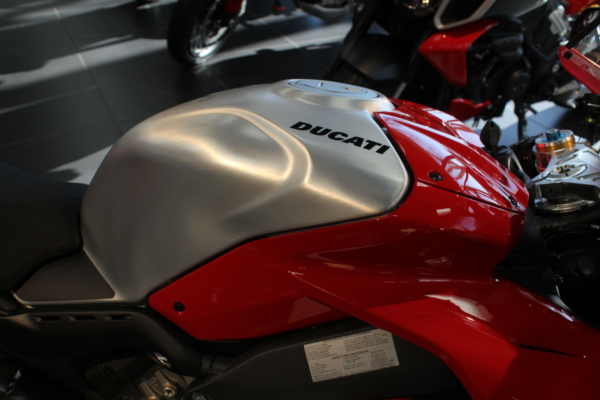 2024 Ducati Panigale V4 R in West Allis, Wisconsin - Photo 5