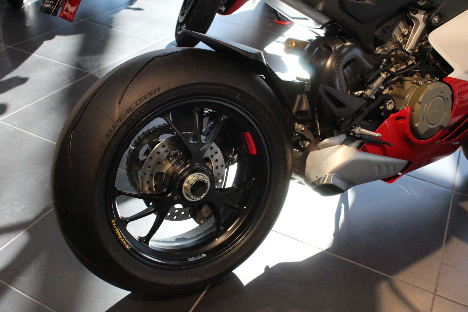 2024 Ducati Panigale V4 R in West Allis, Wisconsin - Photo 7