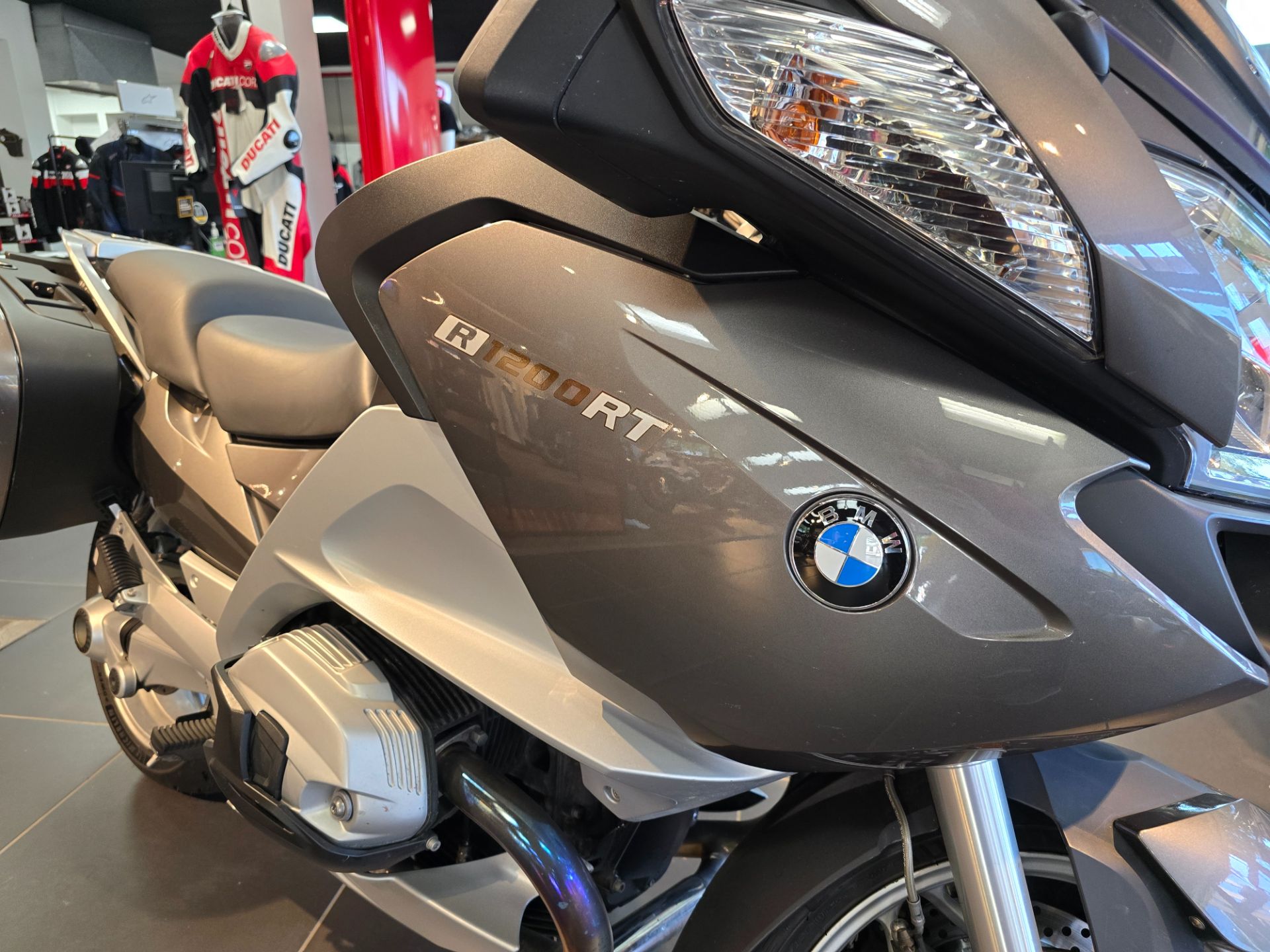 2013 BMW R 1200 RT in West Allis, Wisconsin - Photo 4