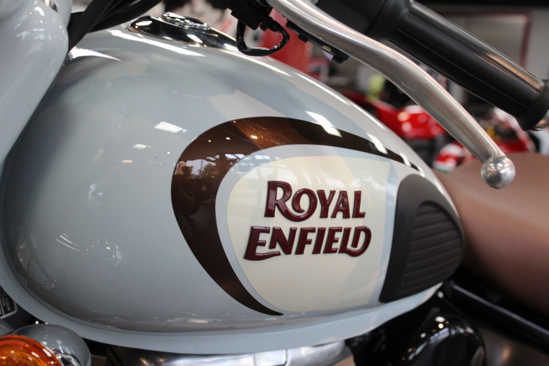 2022 Royal Enfield Classic 350 in West Allis, Wisconsin - Photo 14