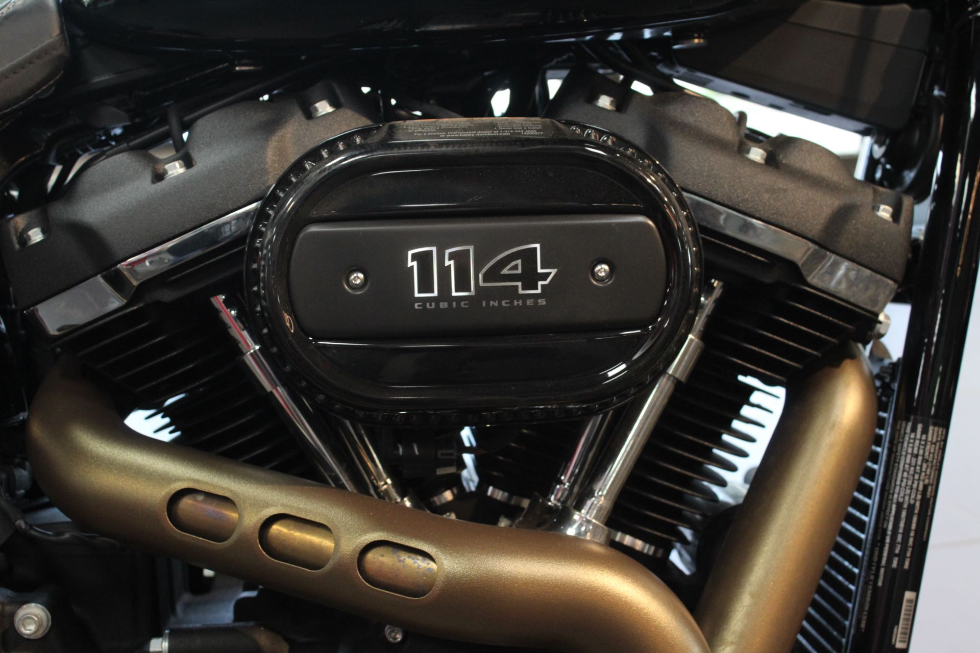 2021 Harley-Davidson Fat Bob® 114 in West Allis, Wisconsin - Photo 4