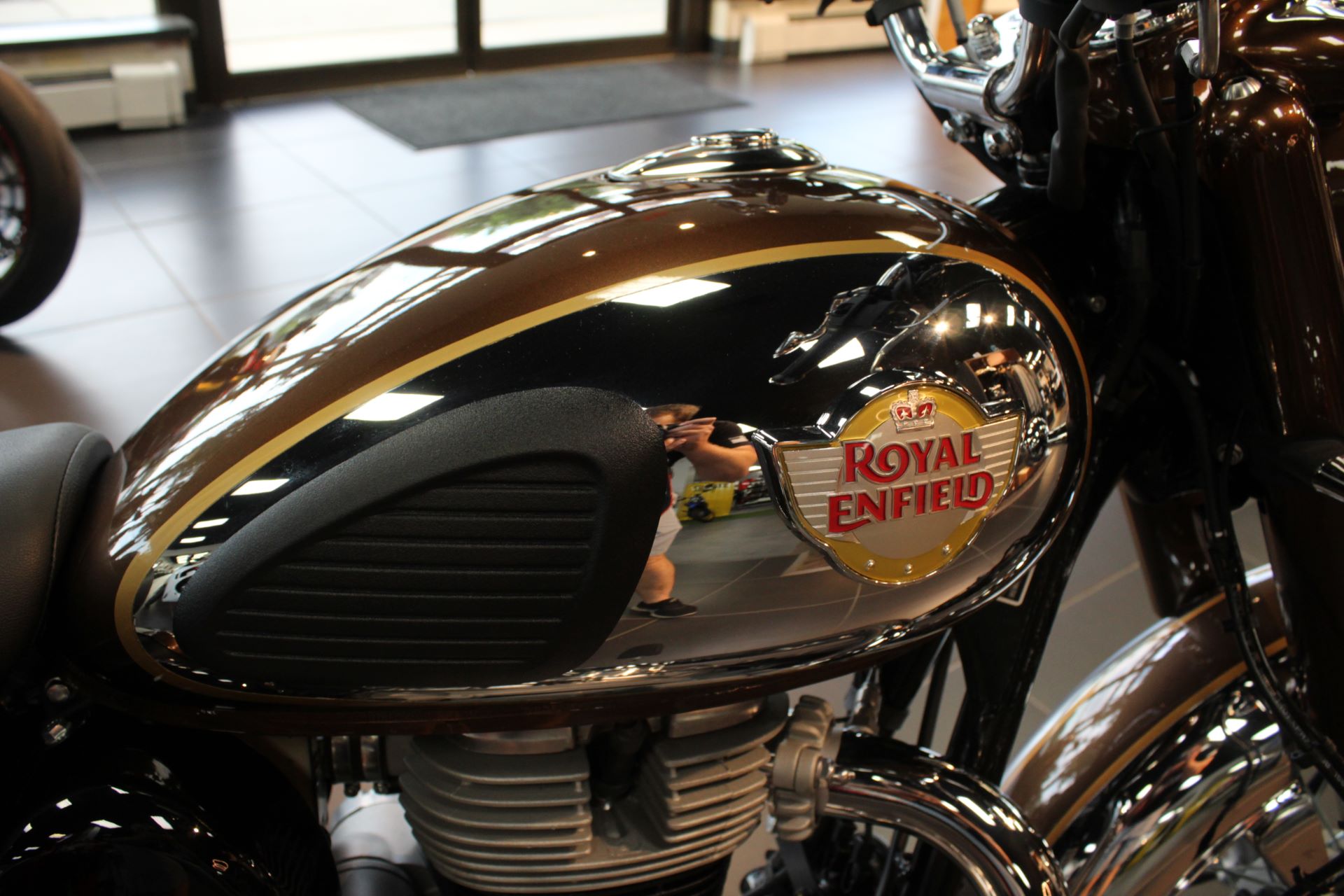 2022 Royal Enfield Classic 350 in West Allis, Wisconsin - Photo 5