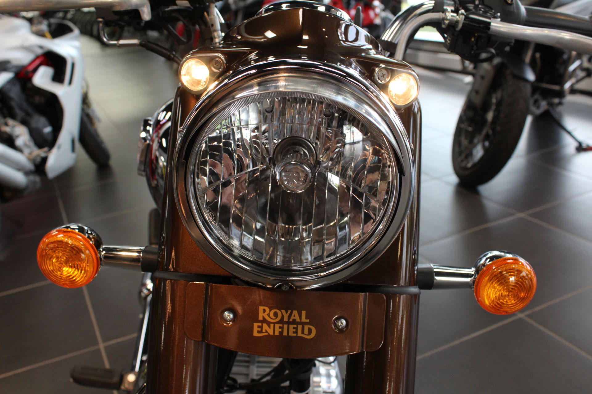 2022 Royal Enfield Classic 350 in West Allis, Wisconsin - Photo 17