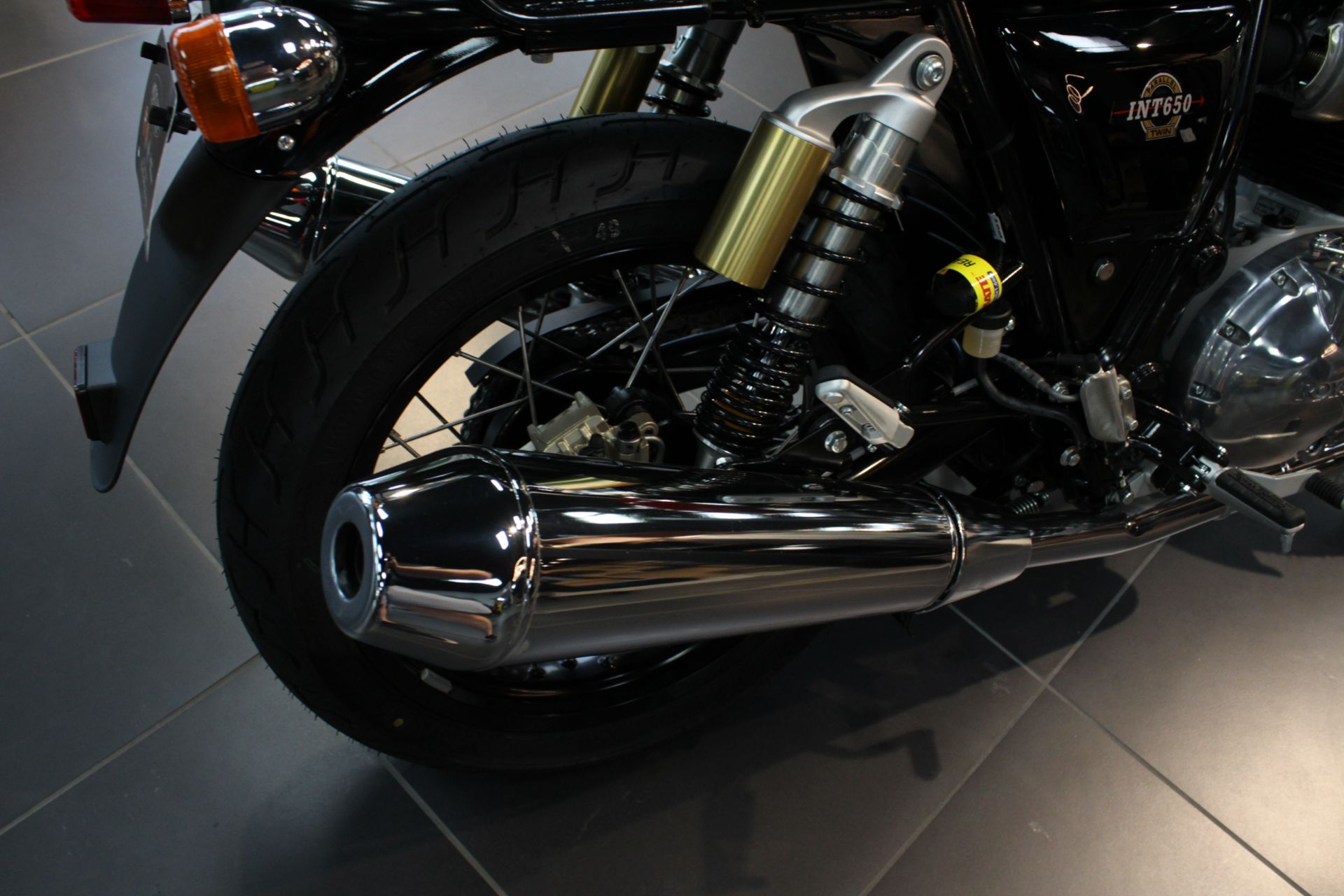 2023 Royal Enfield INT650 in West Allis, Wisconsin - Photo 6