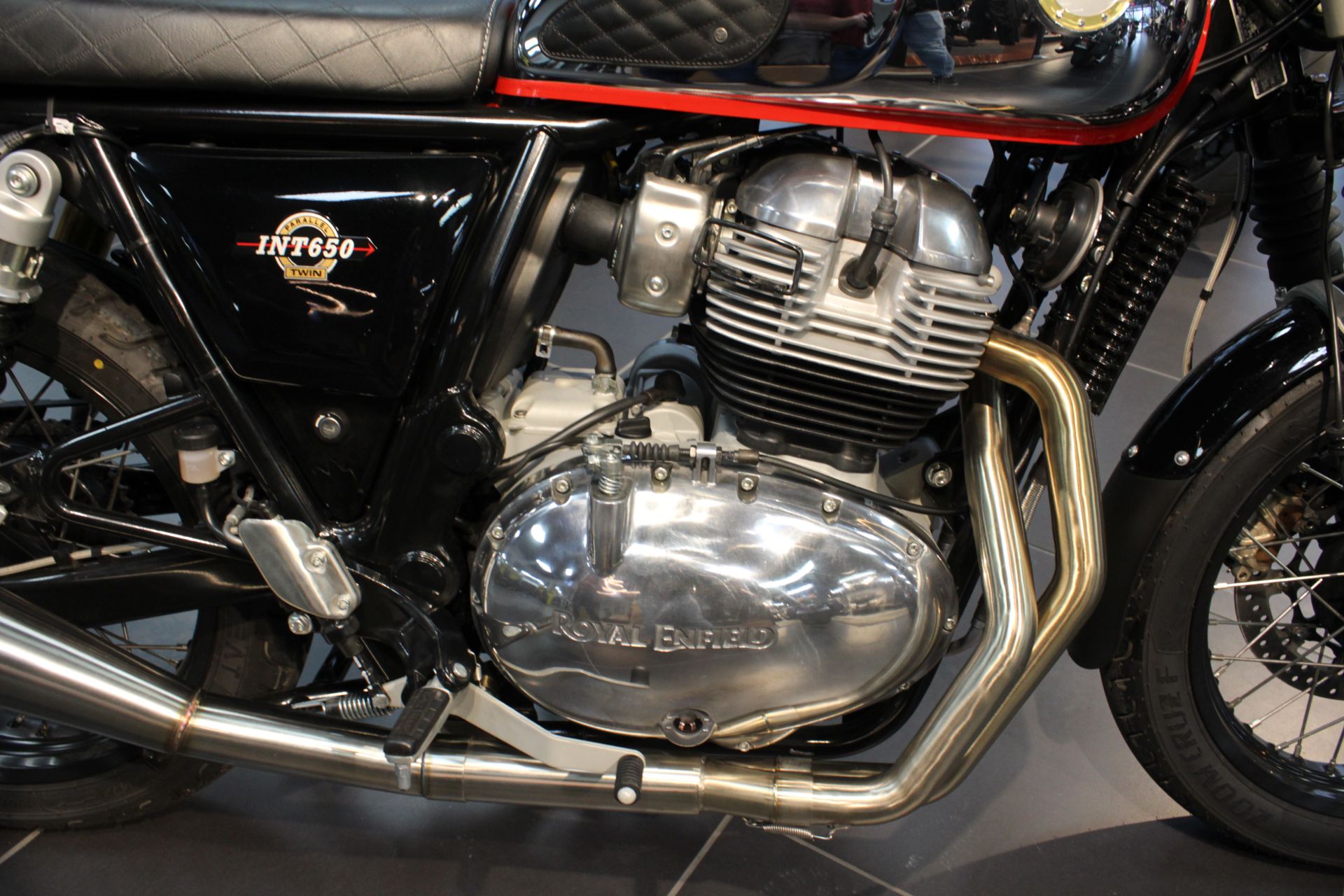 2022 Royal Enfield INT650 in West Allis, Wisconsin - Photo 4