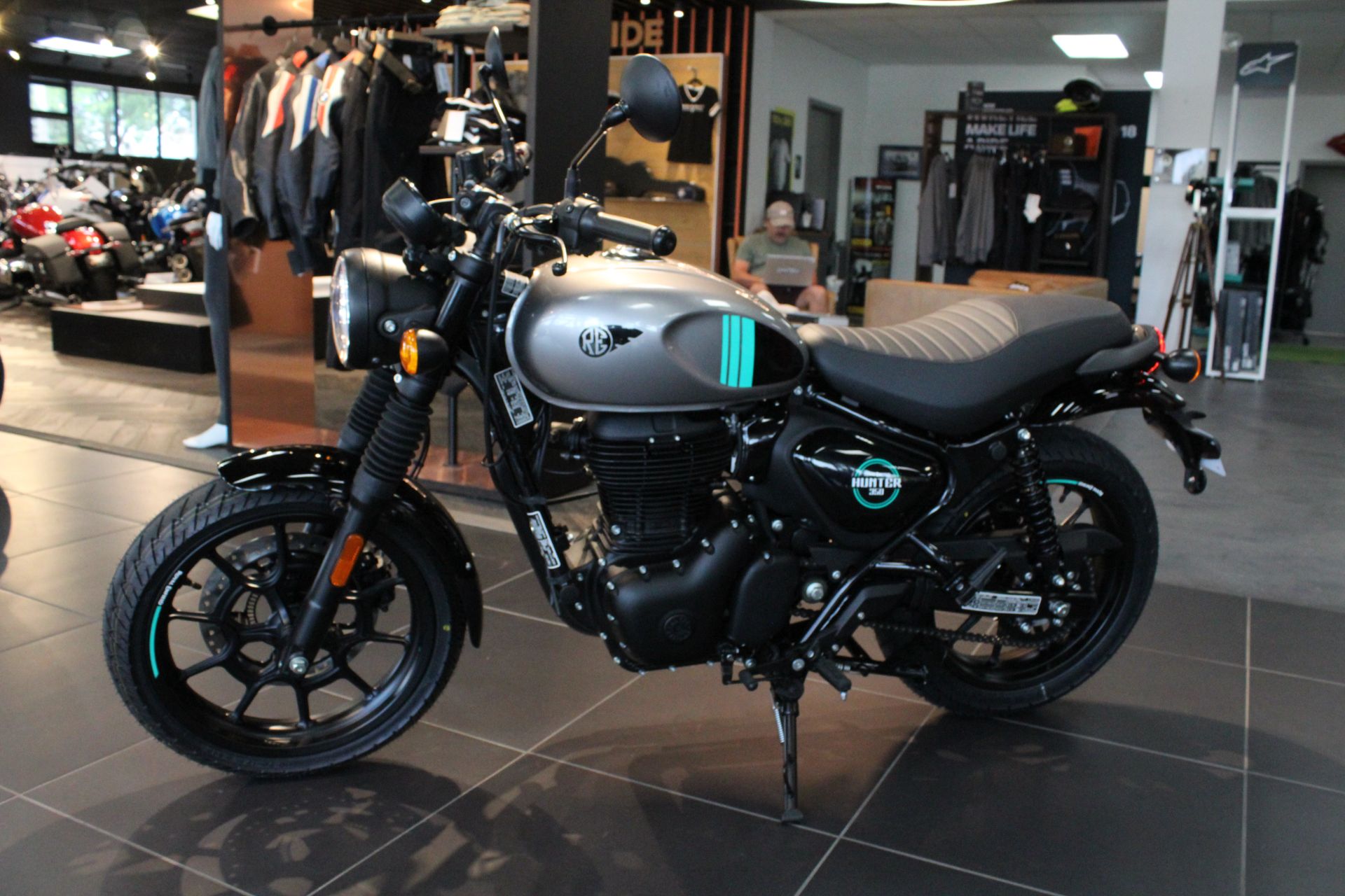 2023 Royal Enfield Hunter 350 in West Allis, Wisconsin - Photo 14