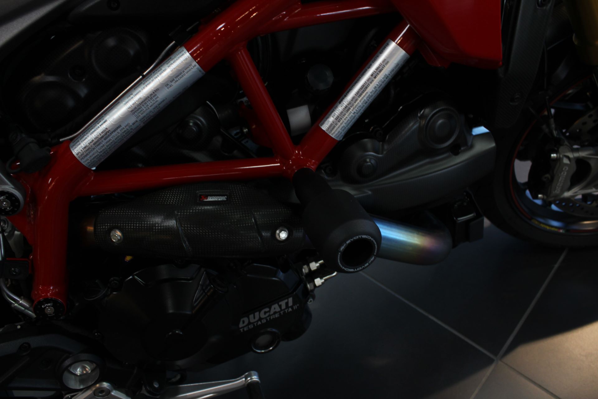 2016 Ducati Hypermotard 939 SP in West Allis, Wisconsin - Photo 5