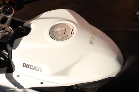 2023 Ducati Panigale V2 in West Allis, Wisconsin - Photo 12